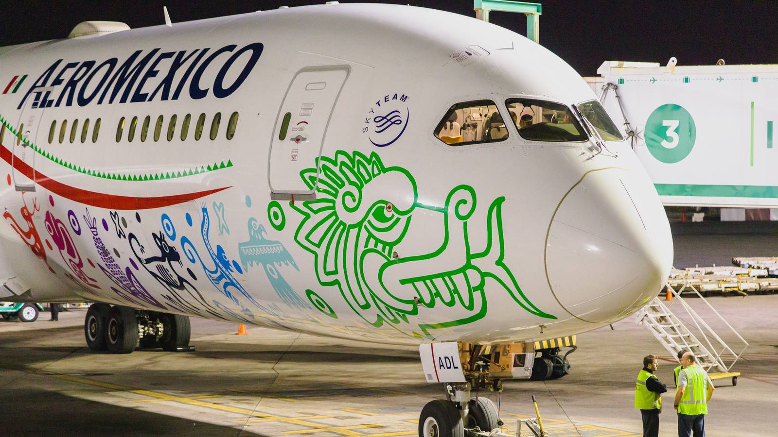 Aeromexico Boeing 787 Diverts To Mexico City While Over Virginia After Pilot Falls Sick