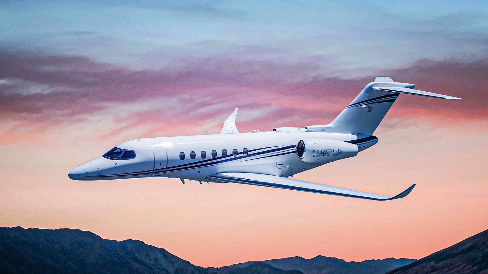 Large Classic Jet Exploring The Market: 5 Large Cabin Business Jets