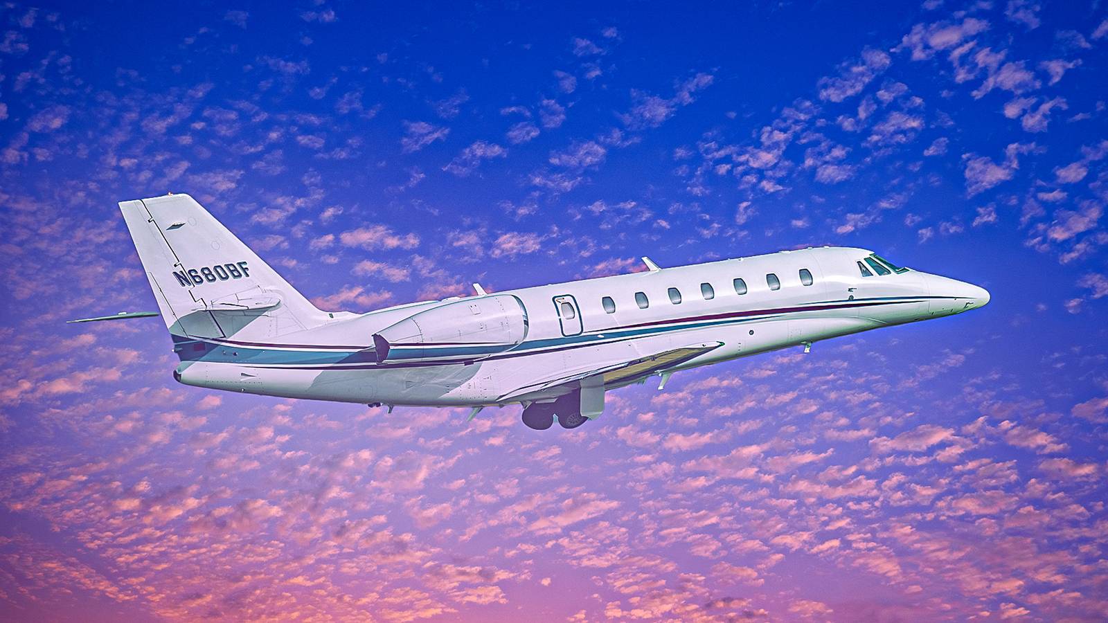 Which Super Midsize Business Jet Has The Longest Range?