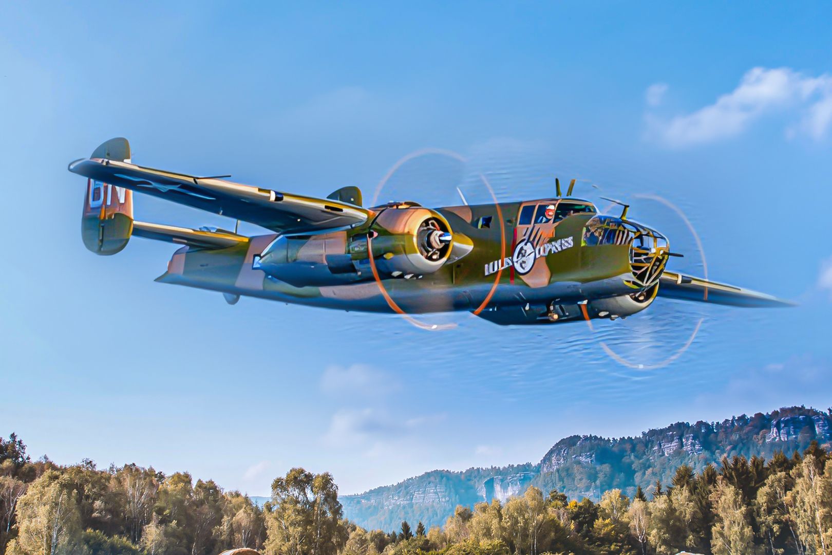 5 Things To Know About The B-25 Berlin Express Flight Experience At EAA AirVenture Oshkosh