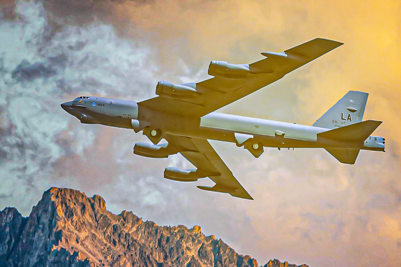 What Are The Multi-Functional Capabilities Of The B-52 Stratofortress?