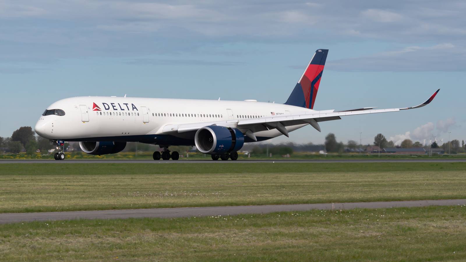 Just 351 Nautical Miles: Delta Air Lines Changes Plan For Its New ...