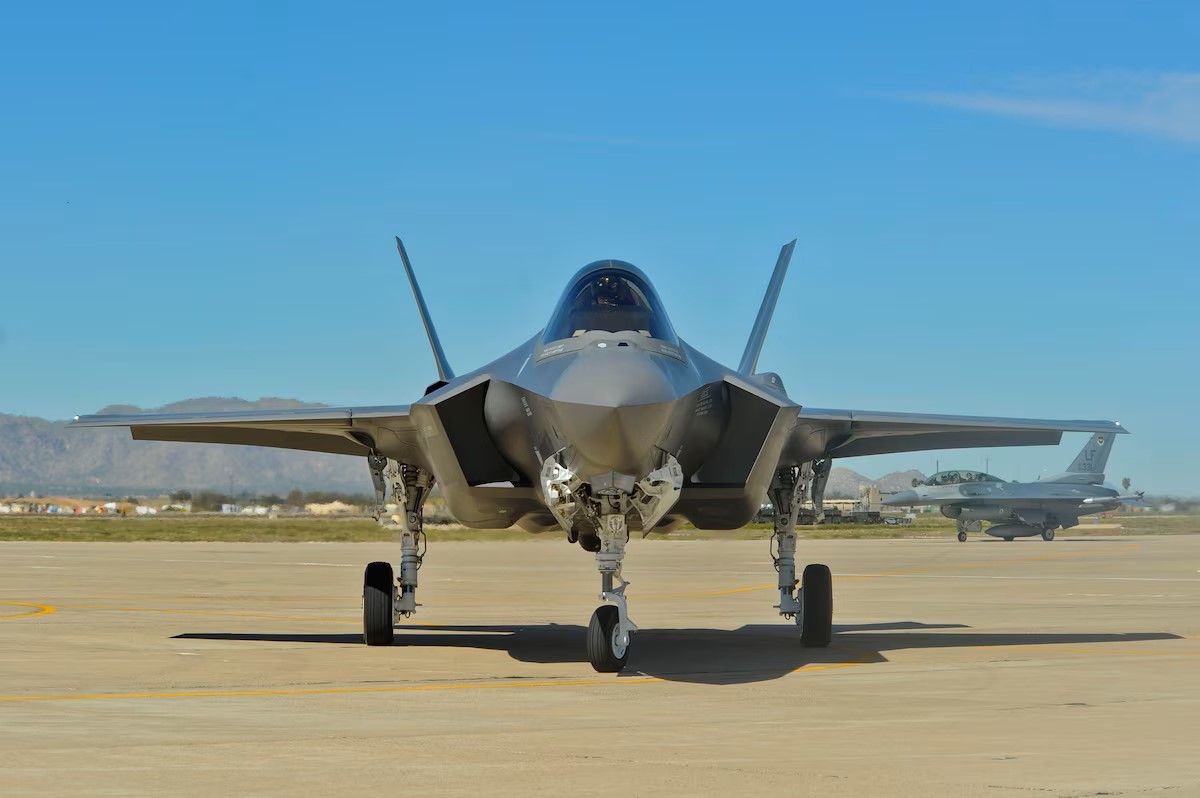F-35 Front Profile Pic (jpg)