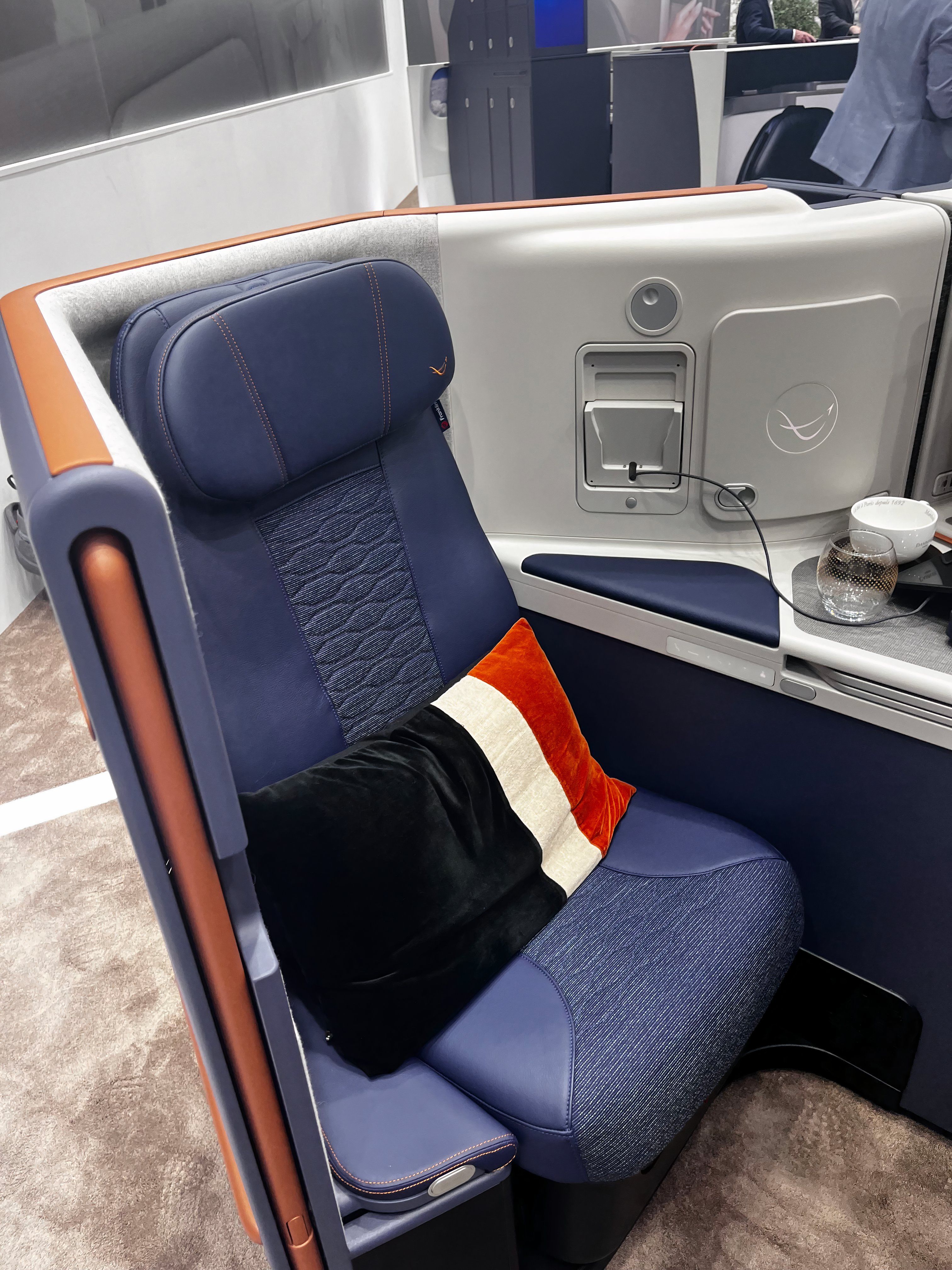 Business Class Beauties 5 Incredible Seats Made By Stelia 8763