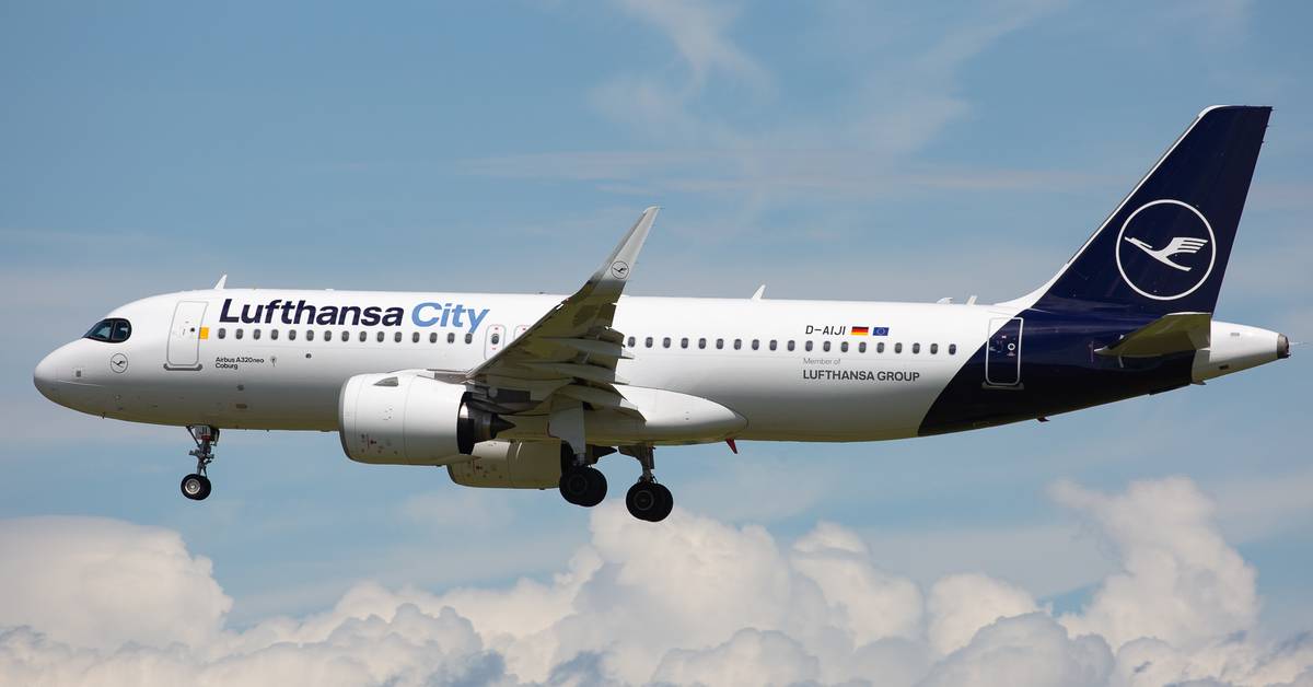 lufthansa-city-airlines-airbus lufthansa-city-airlines-airbus