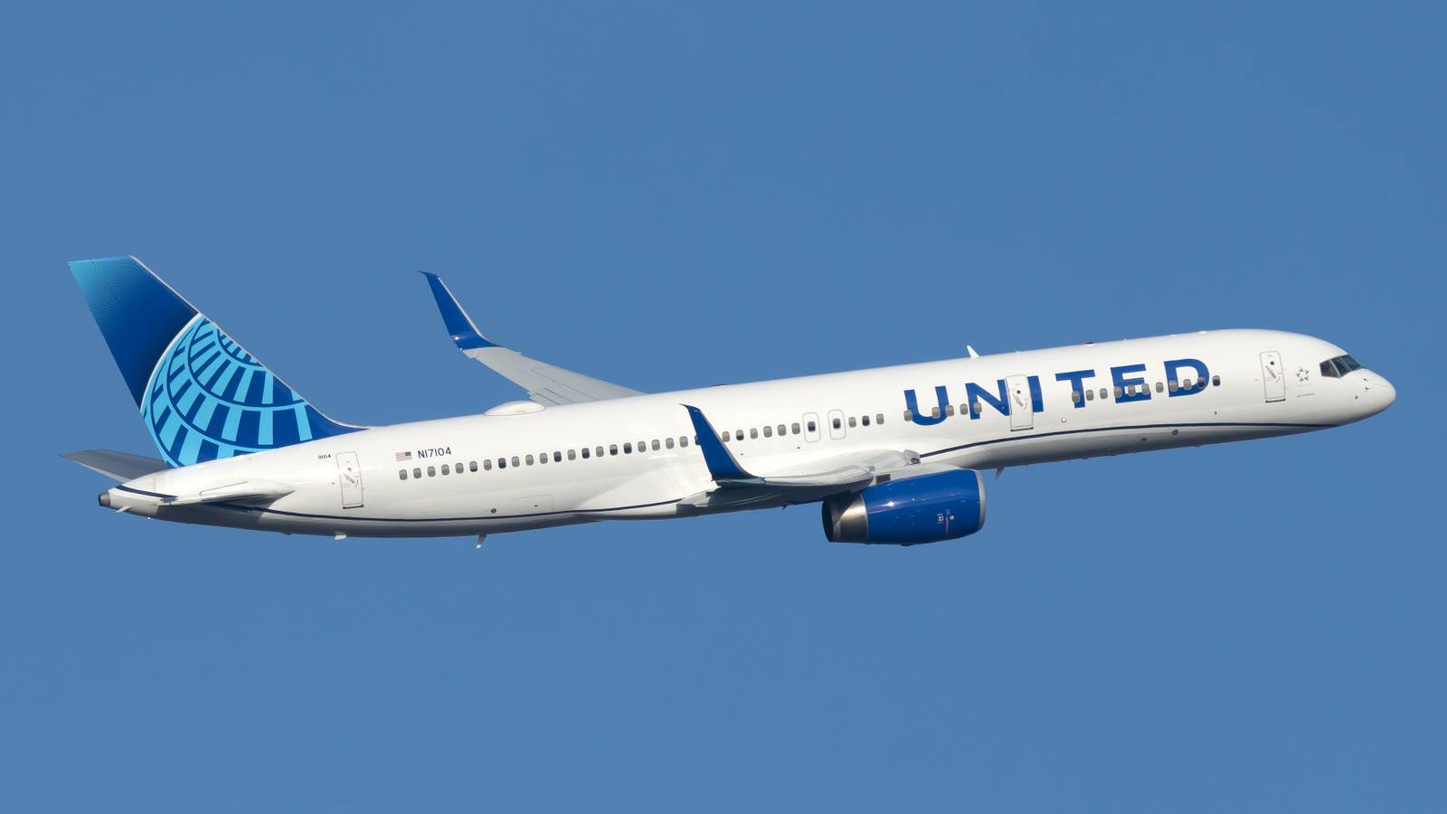 how-to-use-the-united-airlines-mileageplus-status-match