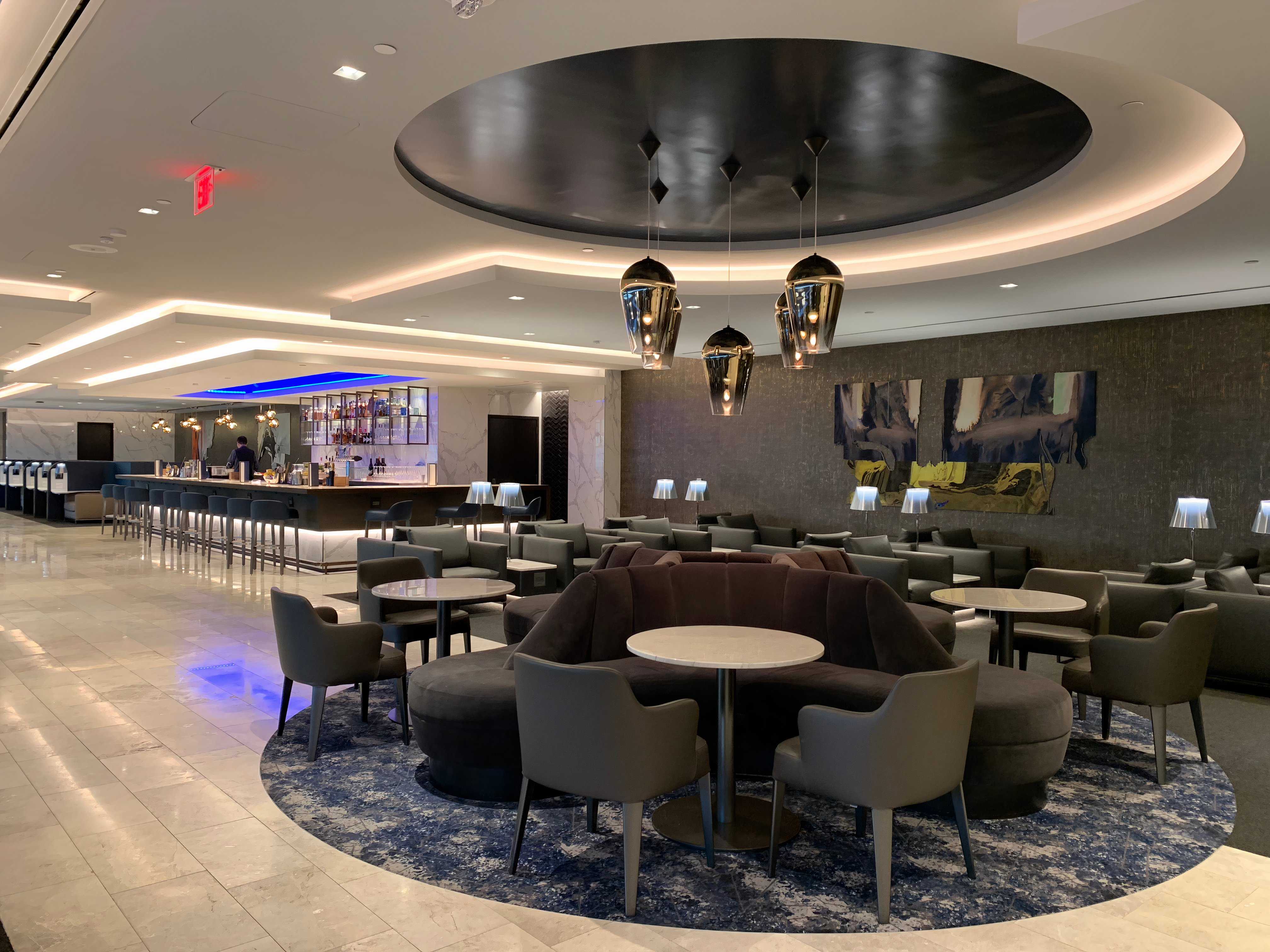 A Comprehensive Guide To Airport Lounges: Access, Amenities & Etiquette