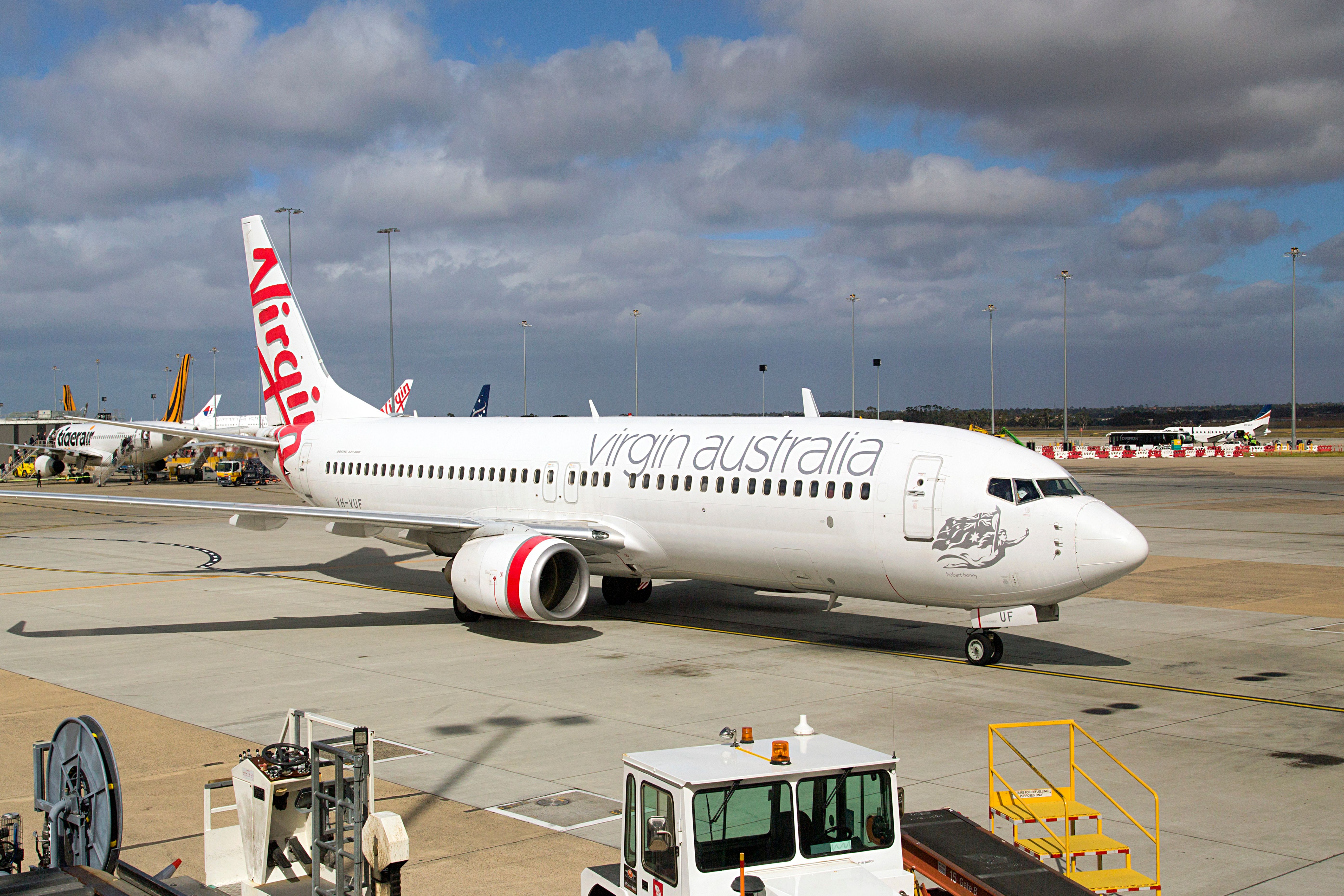 Virgin Australia Boeing 737 Diverted Due To Engine Fire