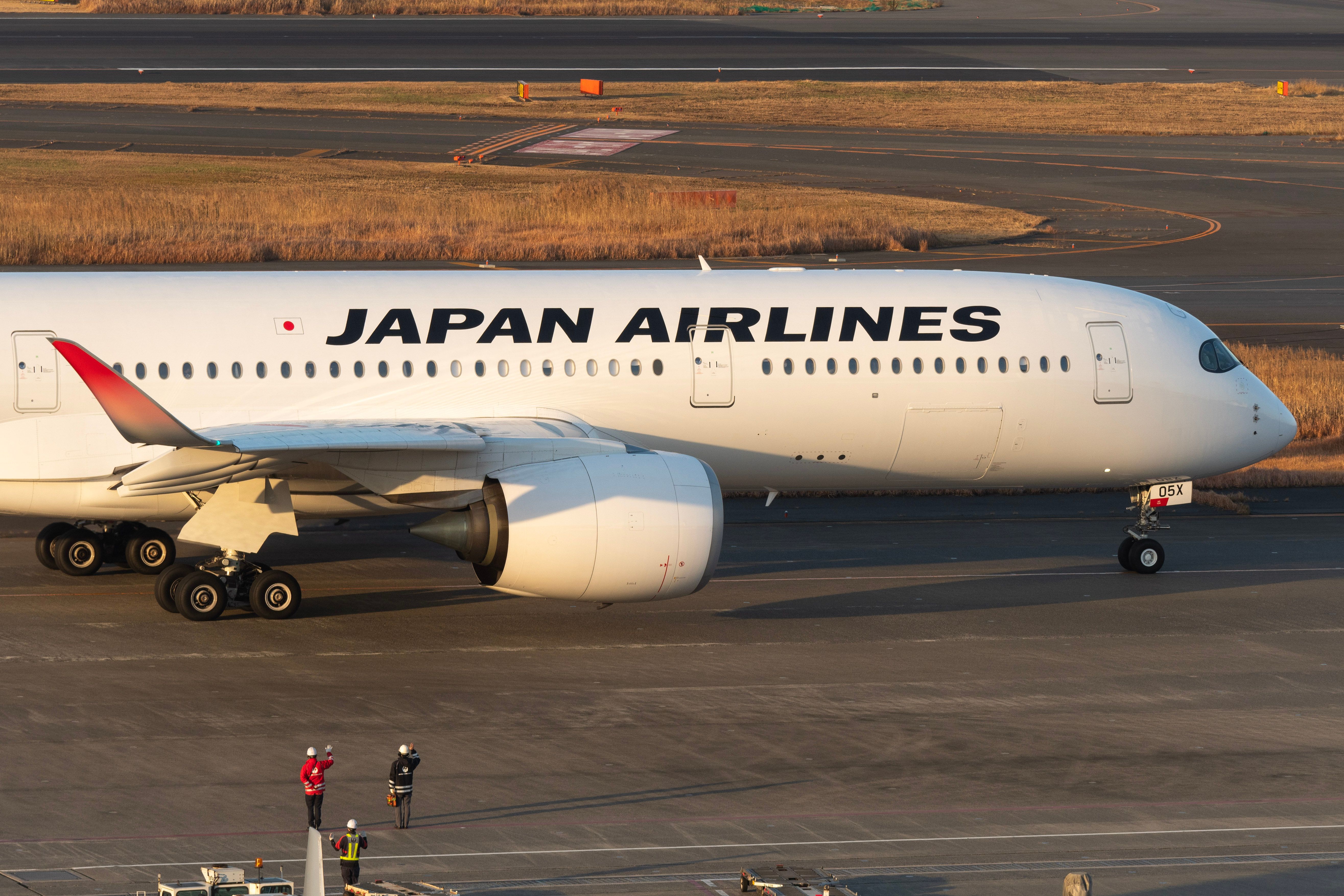 Japan Airlines Signs Order For 20 Airbus A350-900 and 11