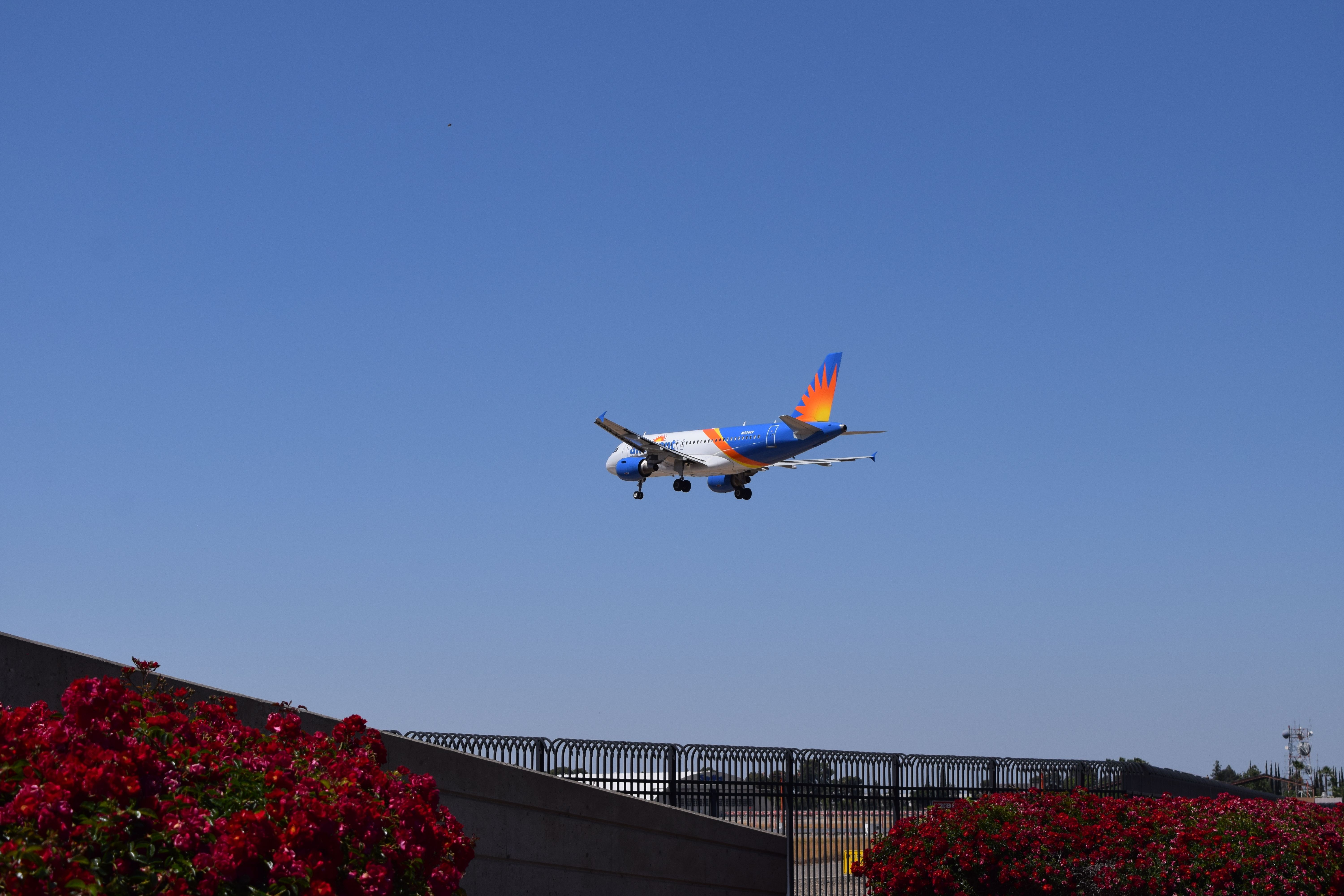 National Park Gateway: The Airlines That Serve Fresno Yosemite International