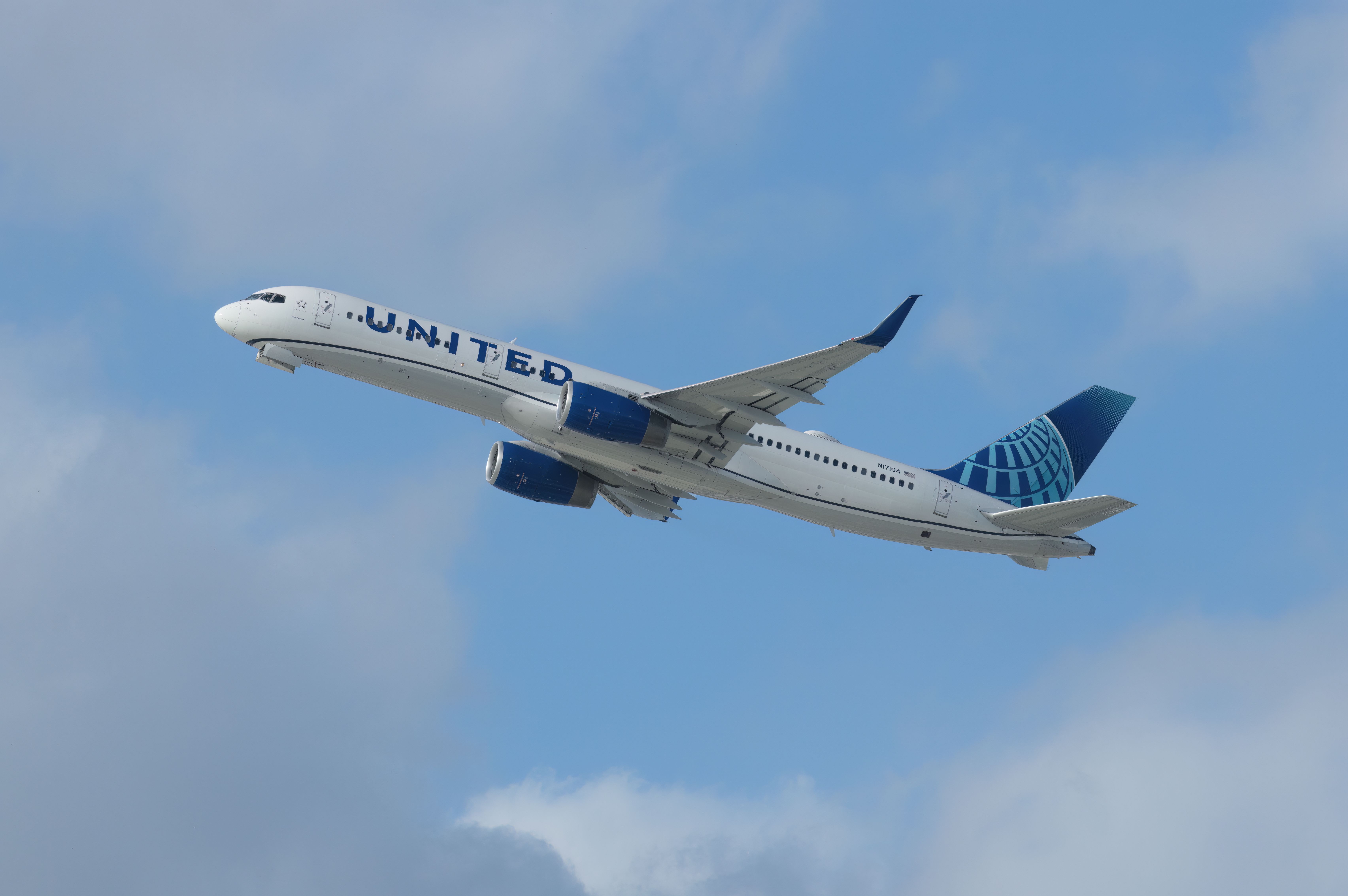 United Airlines Schedules Boeing 737 MAX 8s & 757-200s On Washington DC-Chicago Route During Democratic National Convention
