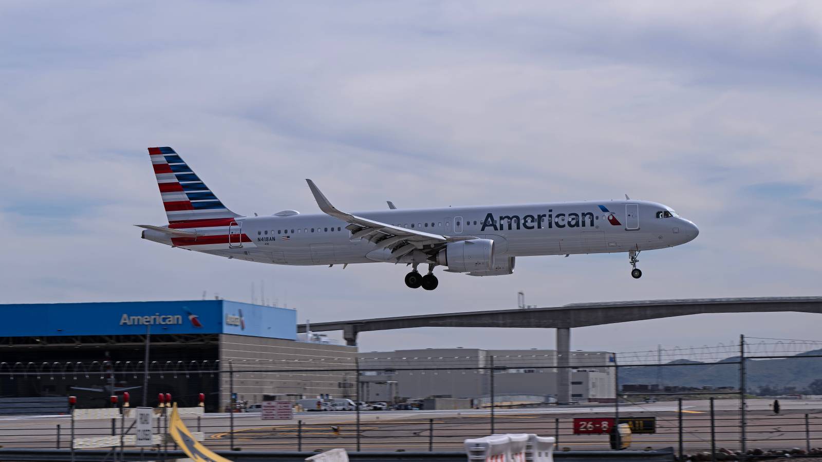 “They Don’t Hear The Last Word”: American Airlines Center Employees Say Numerous Phone Calls Received Are About Flights