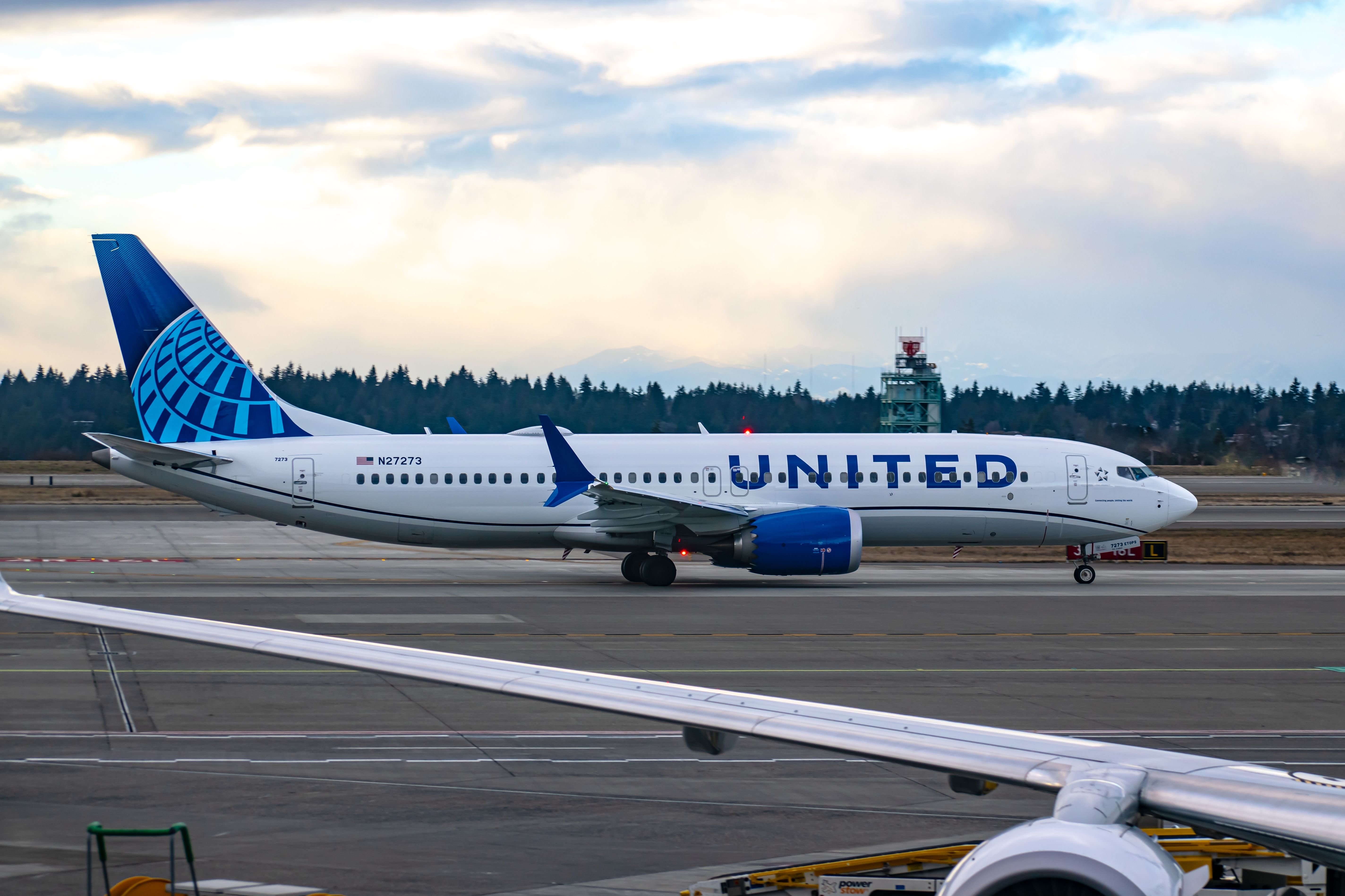 United Airlines Adds A New Boeing 737 MAX 8 Service Between San Francisco And Belize