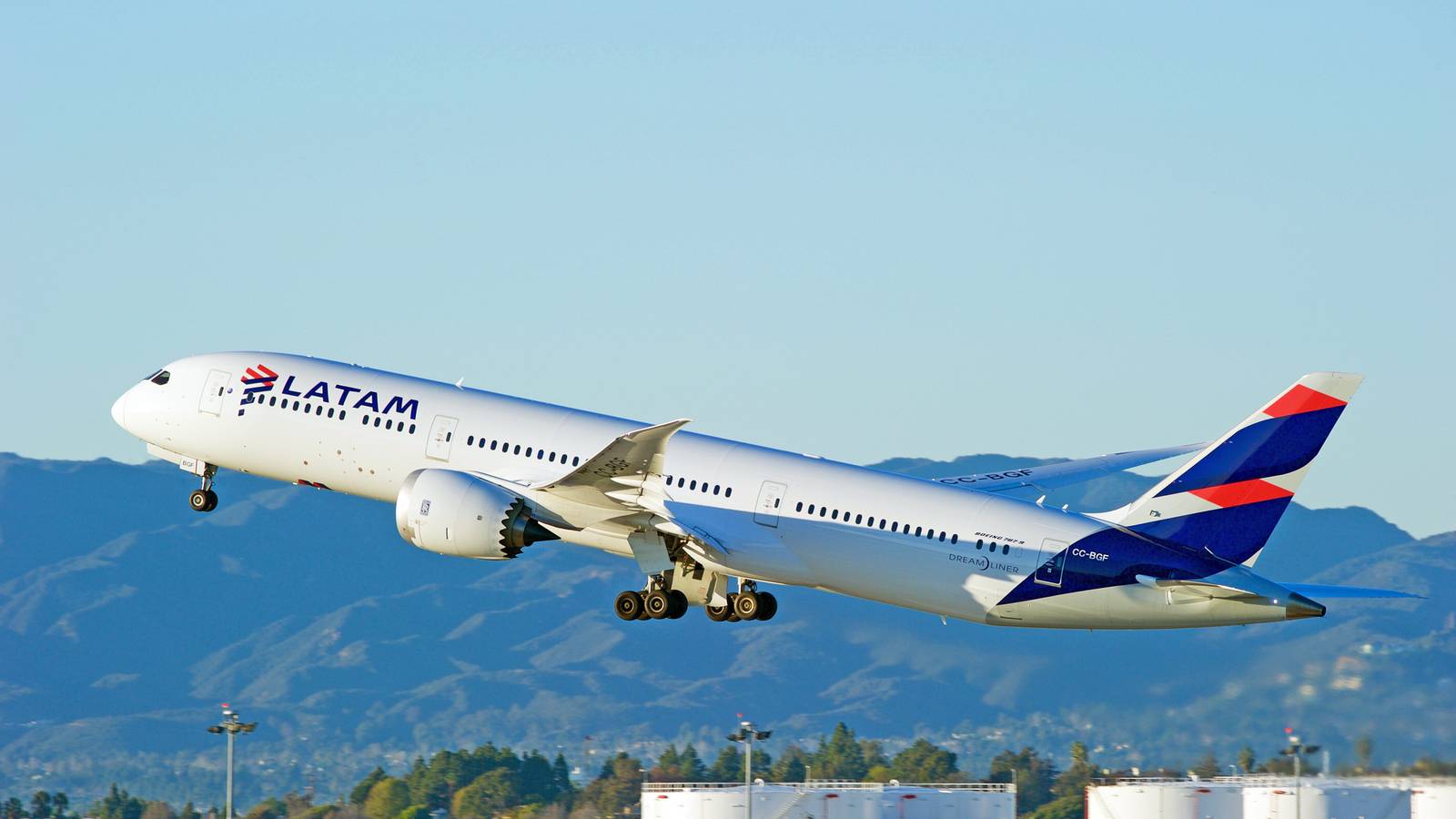LATAM Adds More Flights To Los Angeles & Miami Through Delta Air Lines Partnership
