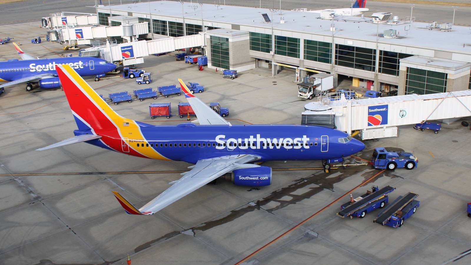 Southwest Airlines Passenger Suffers From Severe Injuries After Turbulence Rocks Boeing 737-700