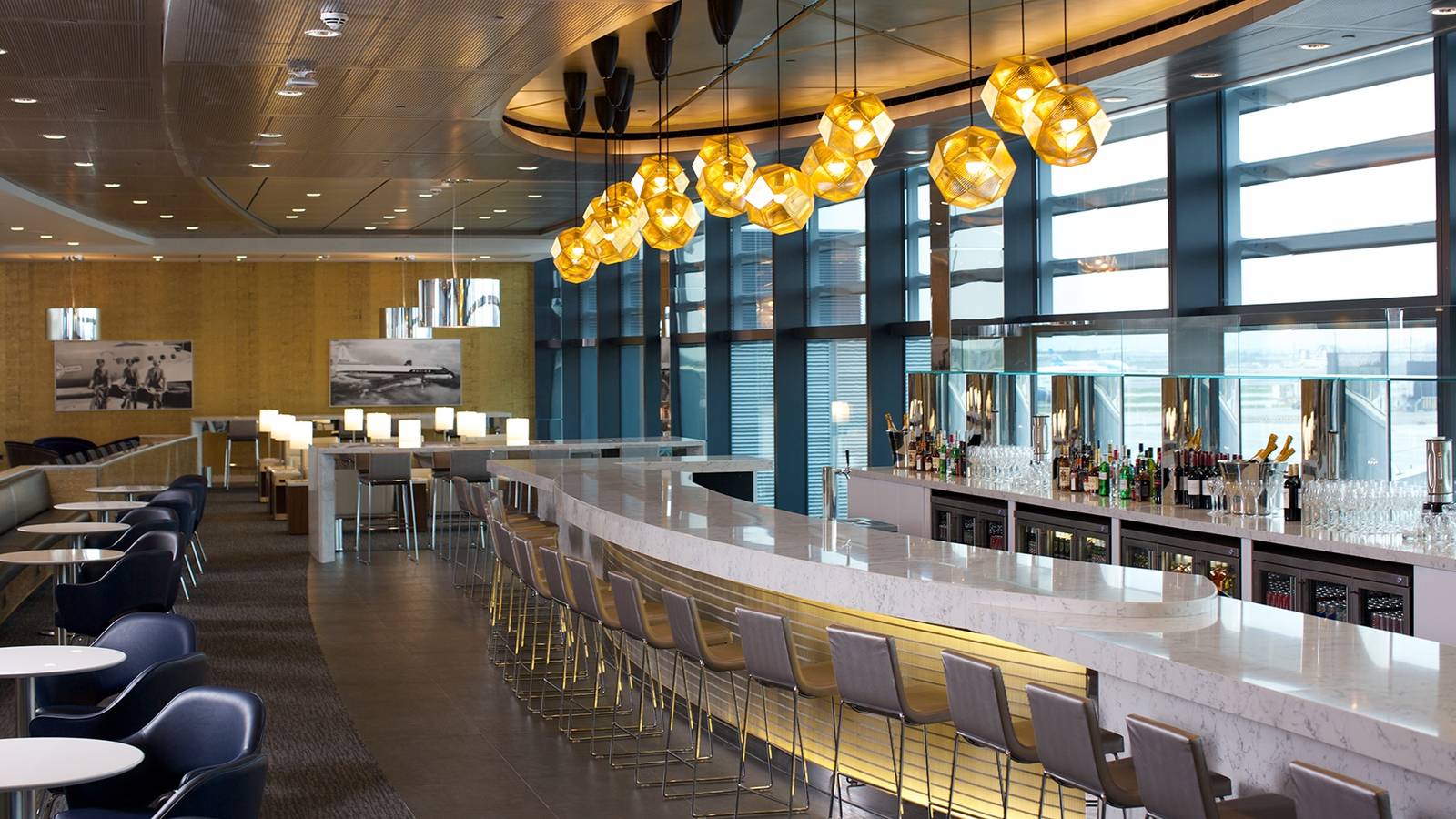 United Club — seating area