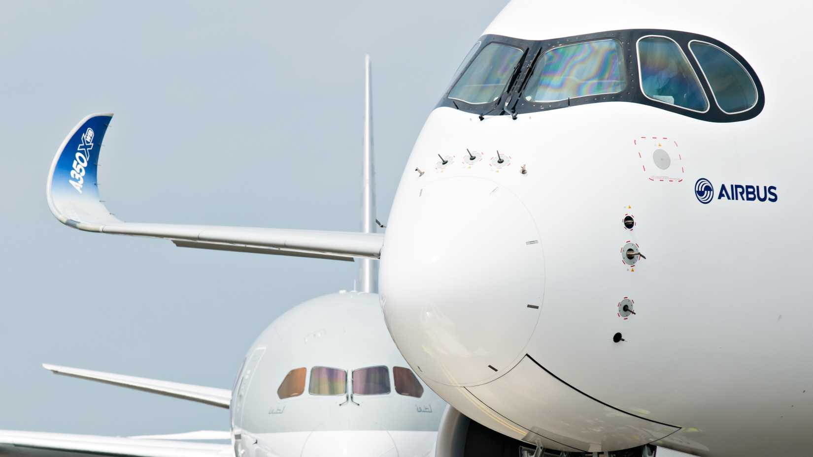 Airbus A350 and Boeing 787 at Singapore Airshow shutterstock_176575922