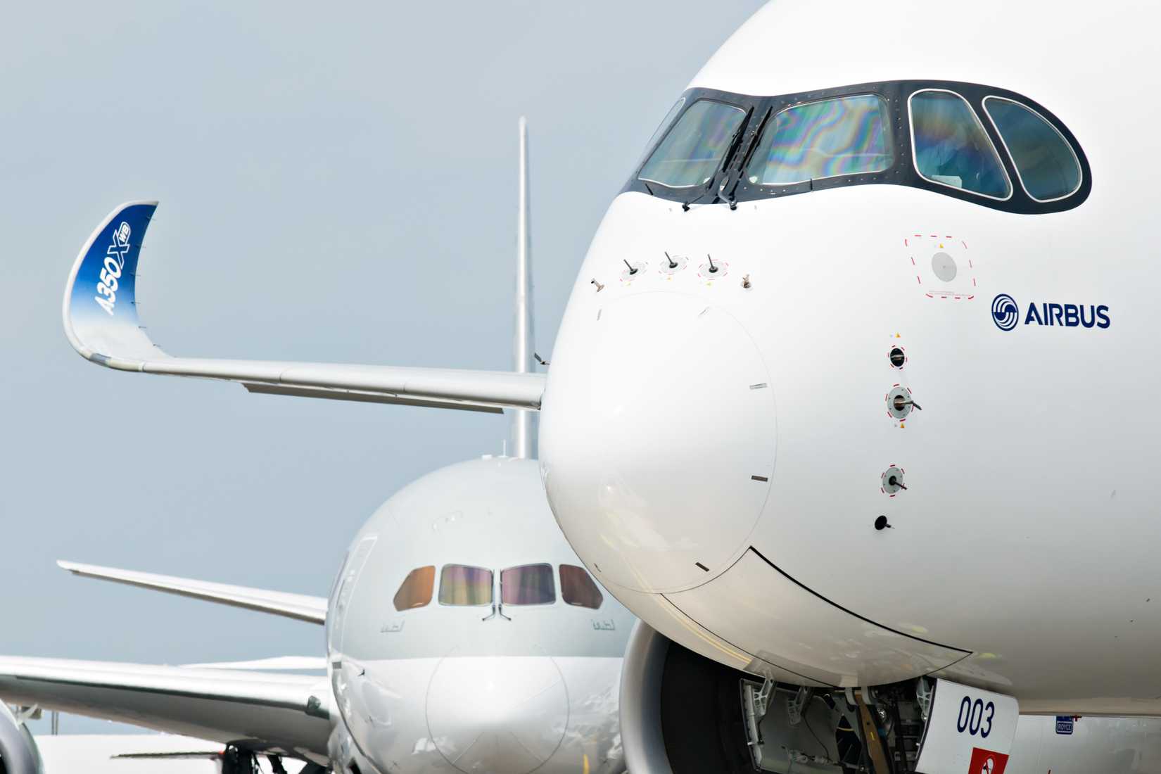 Airbus A350 and Boeing 787