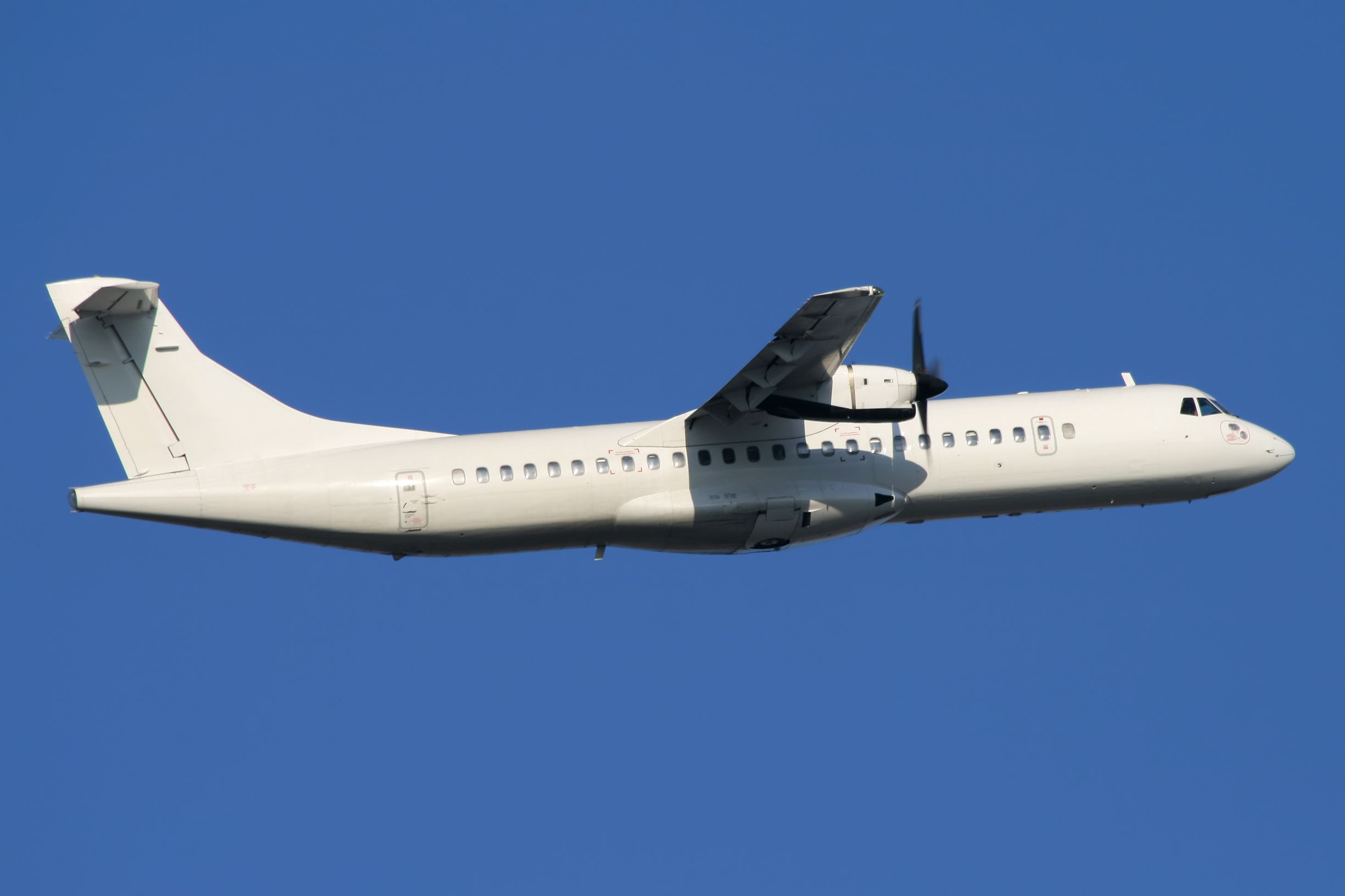 Japan’s JCAS Airways Signs For A New ATR 72-600 At Farnborough Airshow