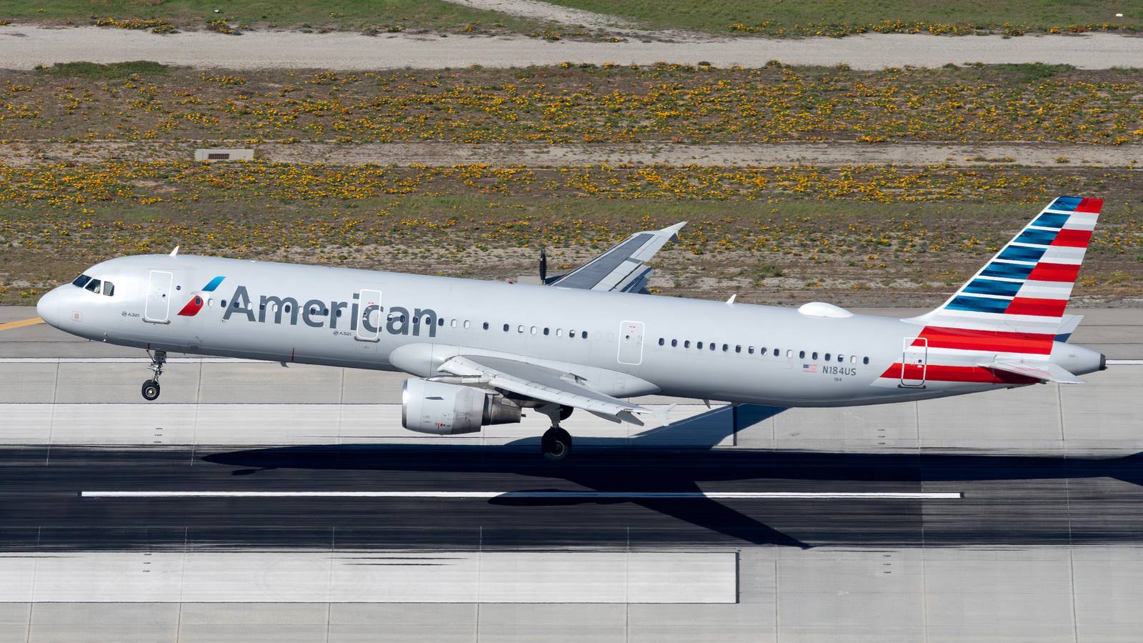 3 Injured After Laptop On American Airlines Airbus A321 Emitted Smoke At San Francisco International Airport