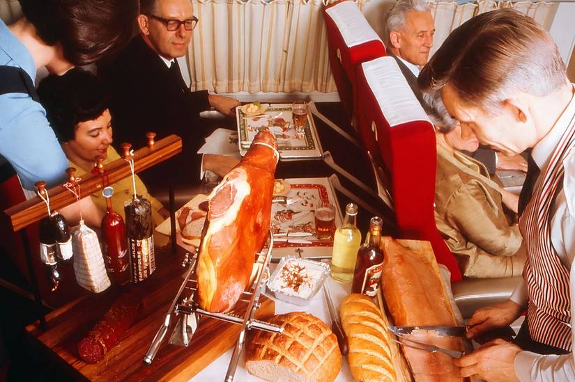 Did You Know United Airlines Had The World's First 'Flight Kitchen'?