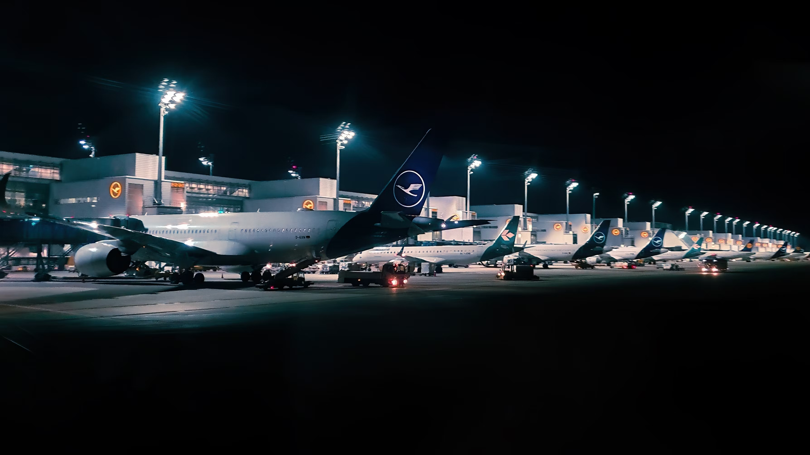What Do Airports Charge Airlines To Park Overnight?