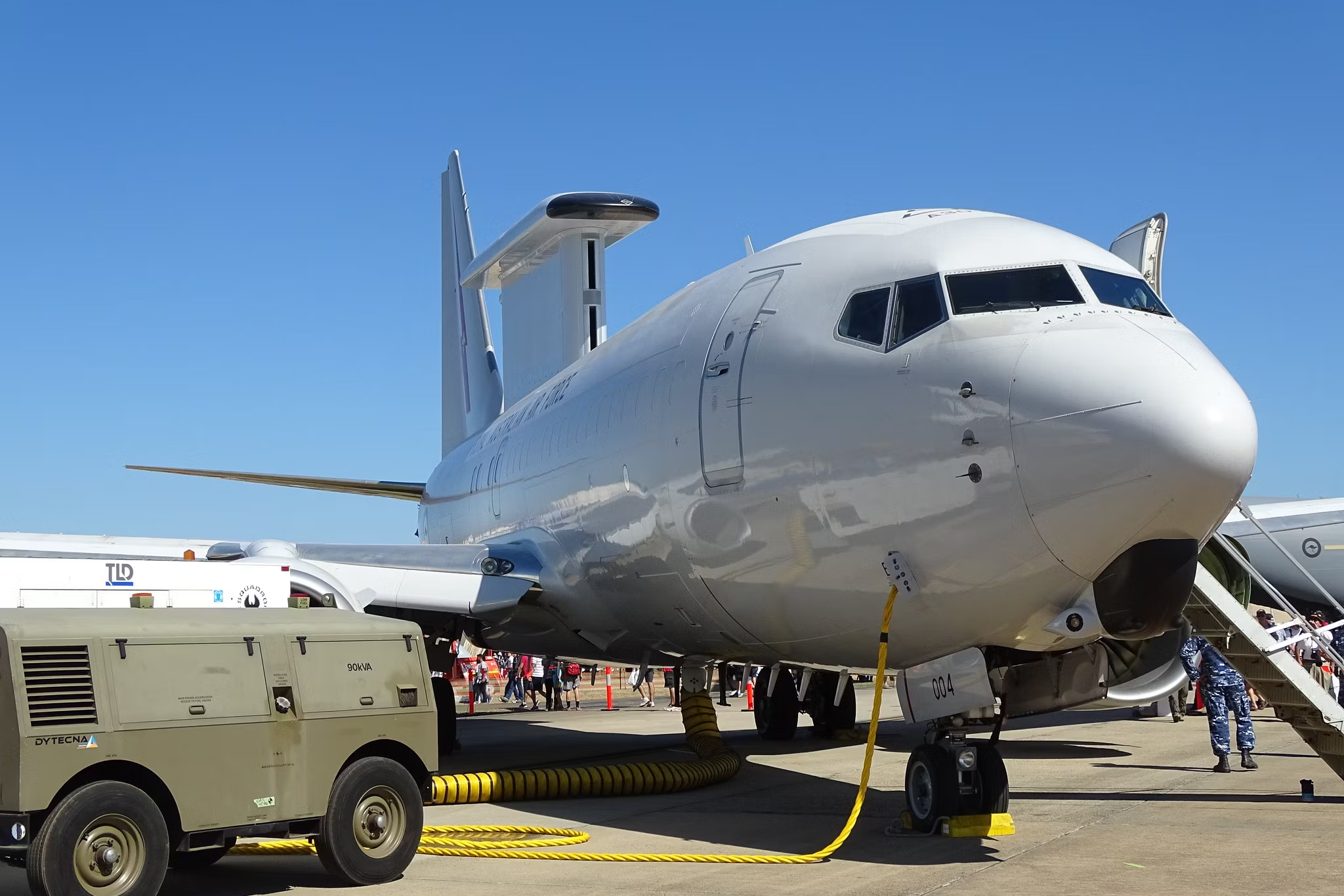 Top 5: The World's Coolest Modified Boeing 737s