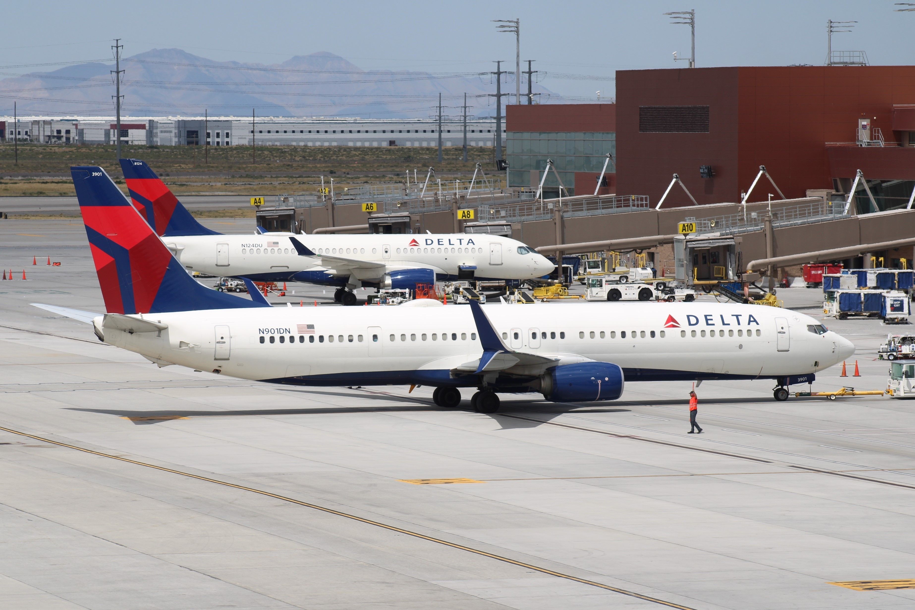 USDOT Reminds Airlines Of Refund Obligations After Crowdstrike Global IT Fail