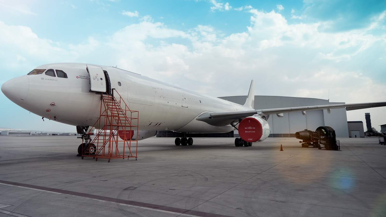 Avianca Cargo & AeroUnion Celebrate 1st Year Of Partnership With New Airbus A330-300 P2F