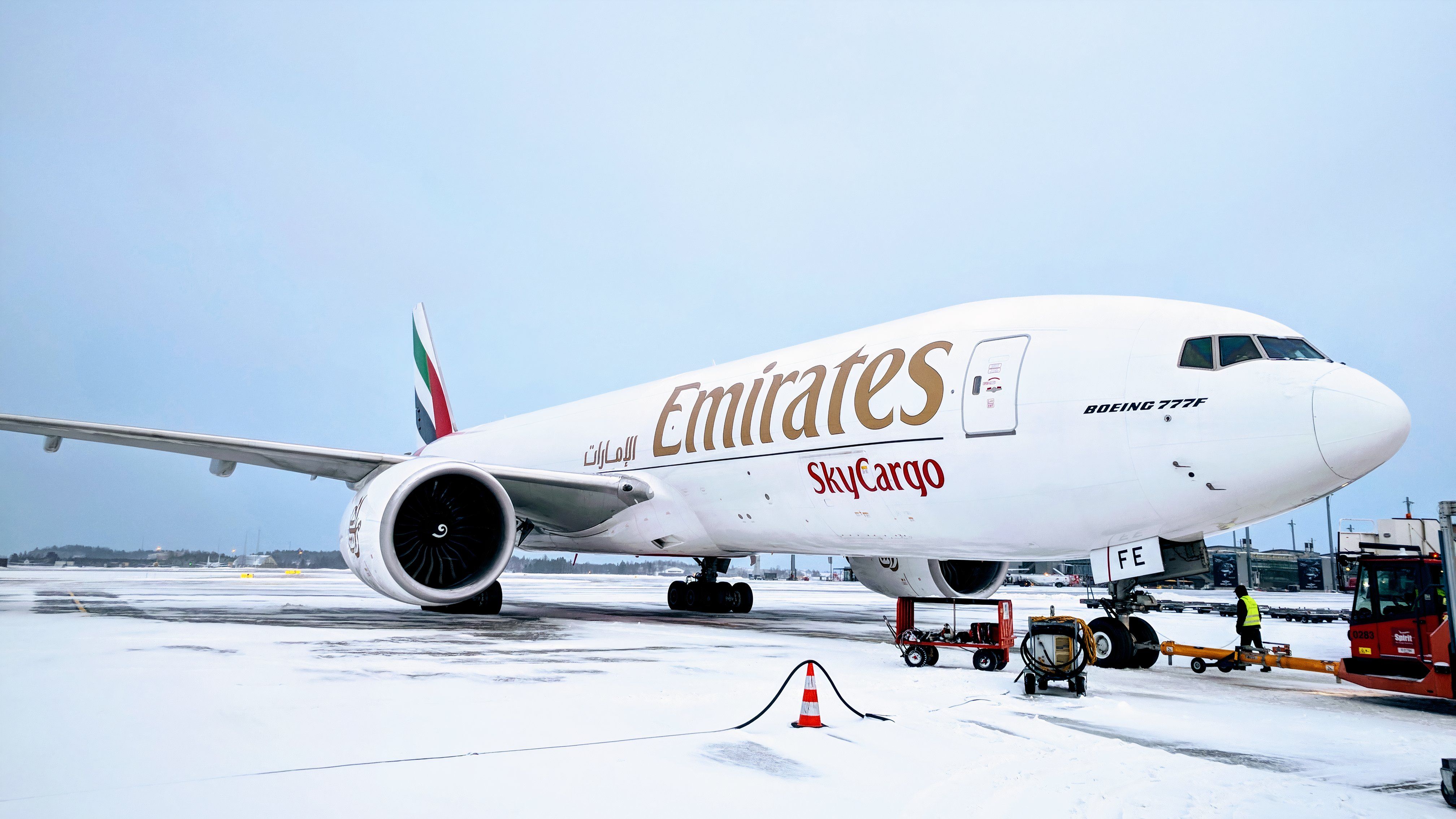 ☆Emirates SkyCargo B777-F 1/400 GeminiJets GJUAE2144 1:400 Emirates SkyCargo Boeing 777F