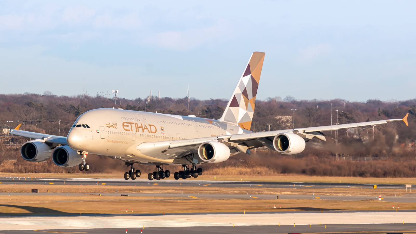 Etihad Airways Begins Airbus A380 Service To Singapore