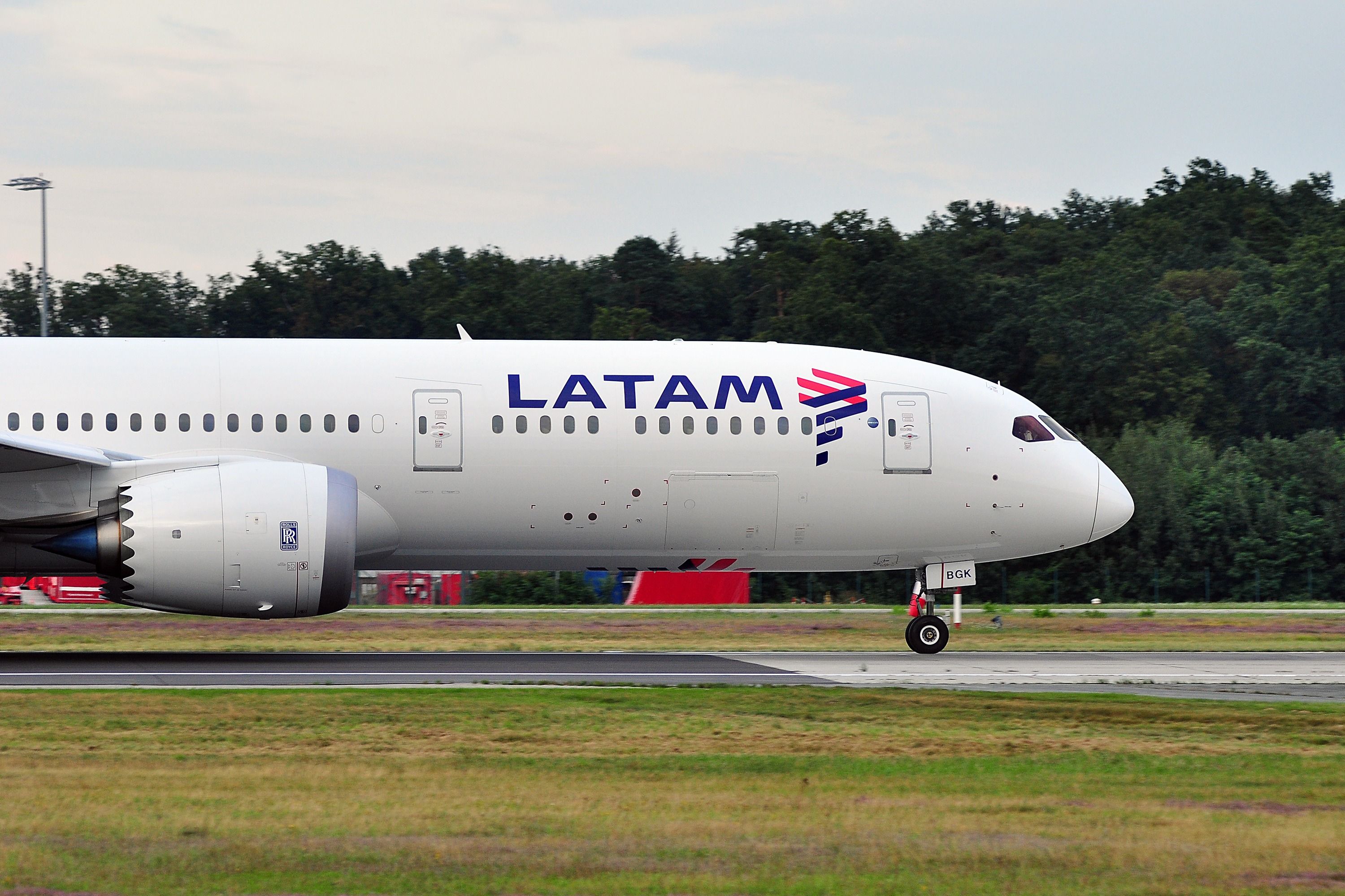 LATAM To Introduce New 787 Business Class ‘Mini-Suites’ On US Routes