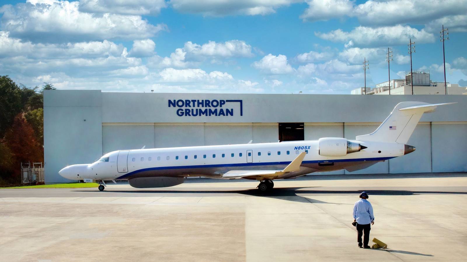 Odd Plane: The Bombardier CRJ700 Used To Test Fighter Jet Noses
