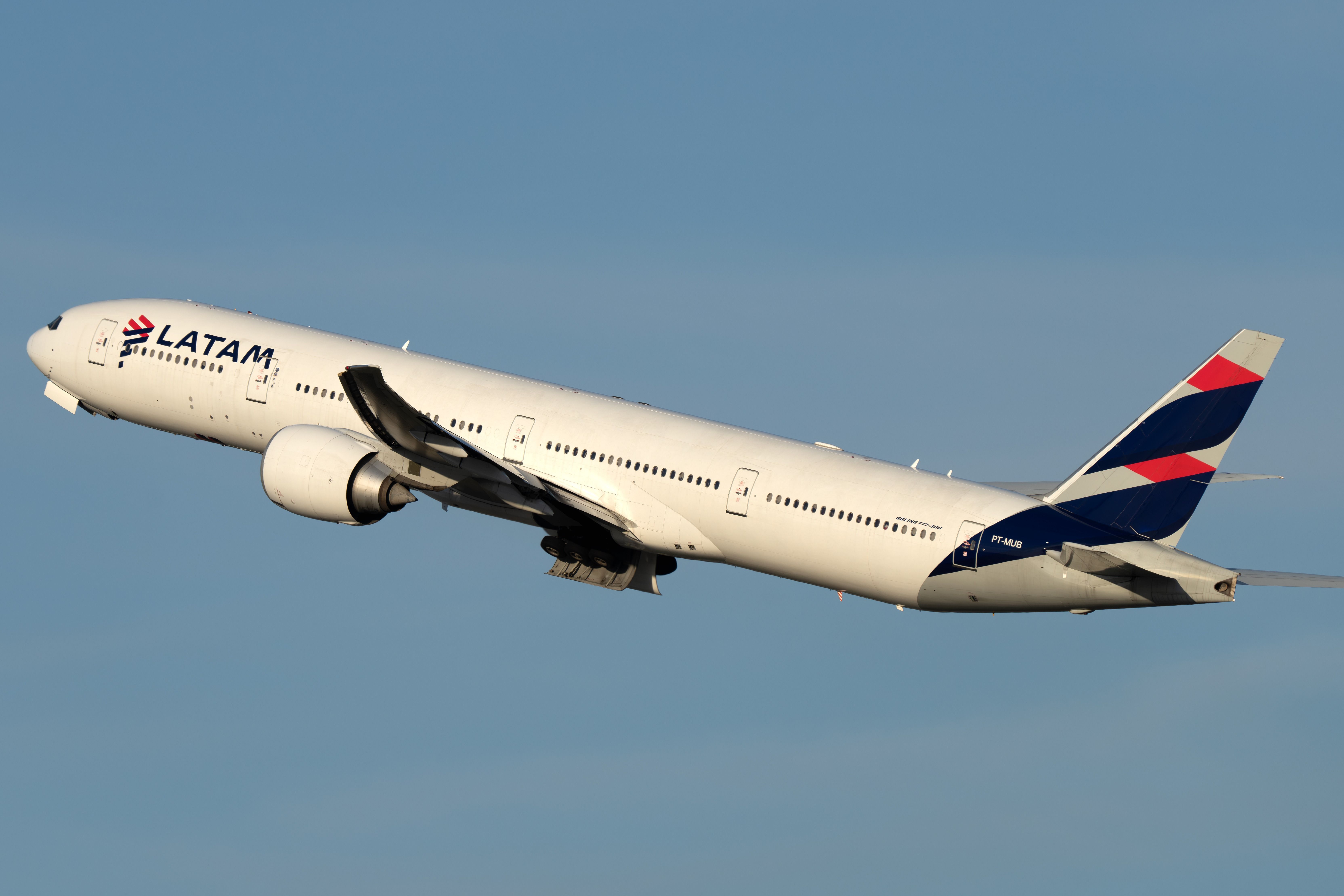 Video: LATAM Boeing 777-300 Severe Tail Strike Incident At Milan Airport