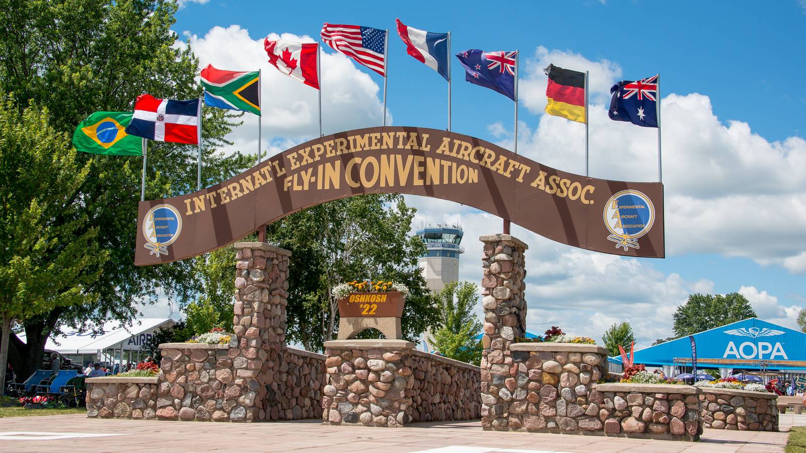Plane Crash Kills Two Passengers On The First Day Of EAA AirVenture Oshkosh