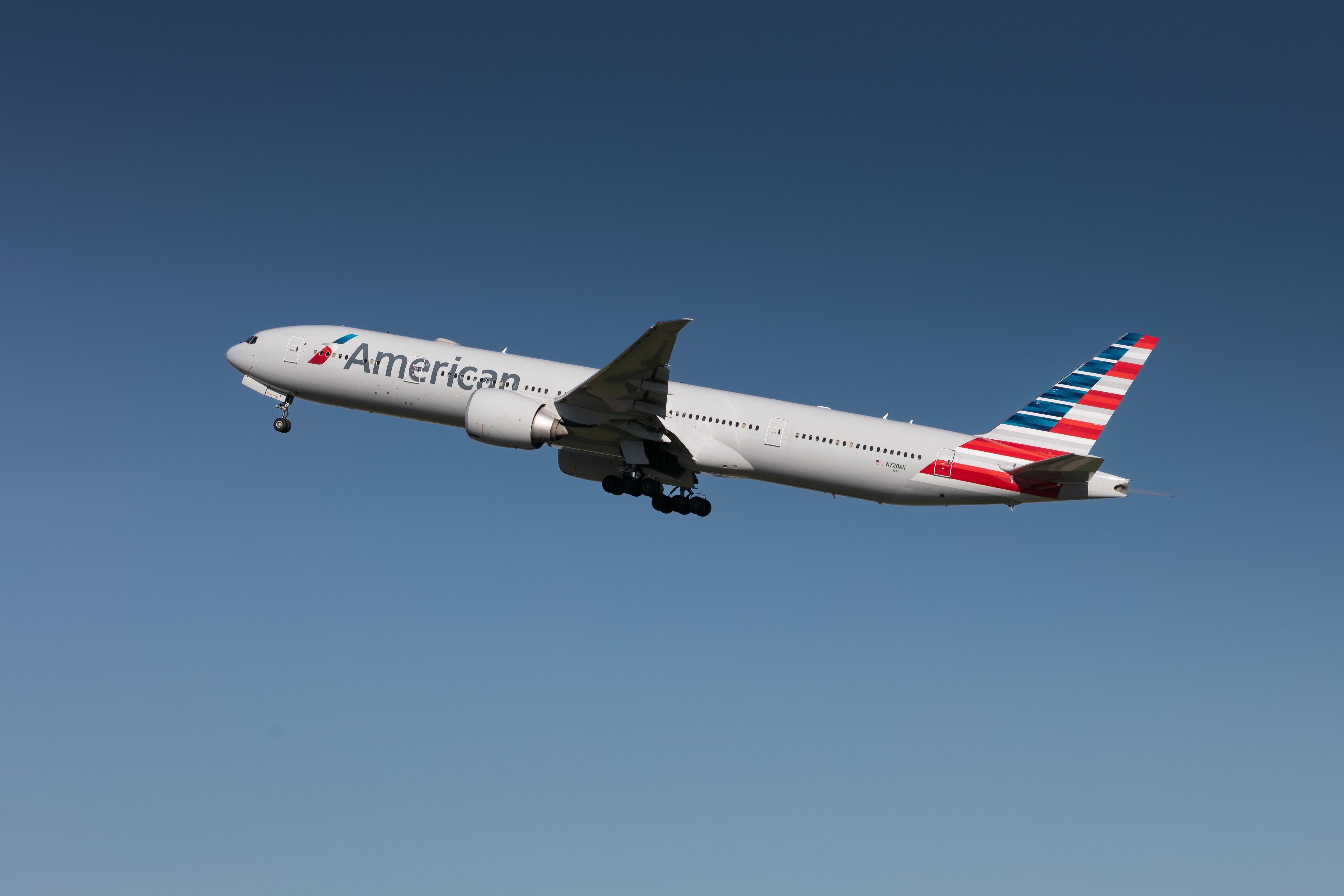 Premium Upgrade: American Airlines Schedules Boeing 777-300ER Flights From Charlotte
