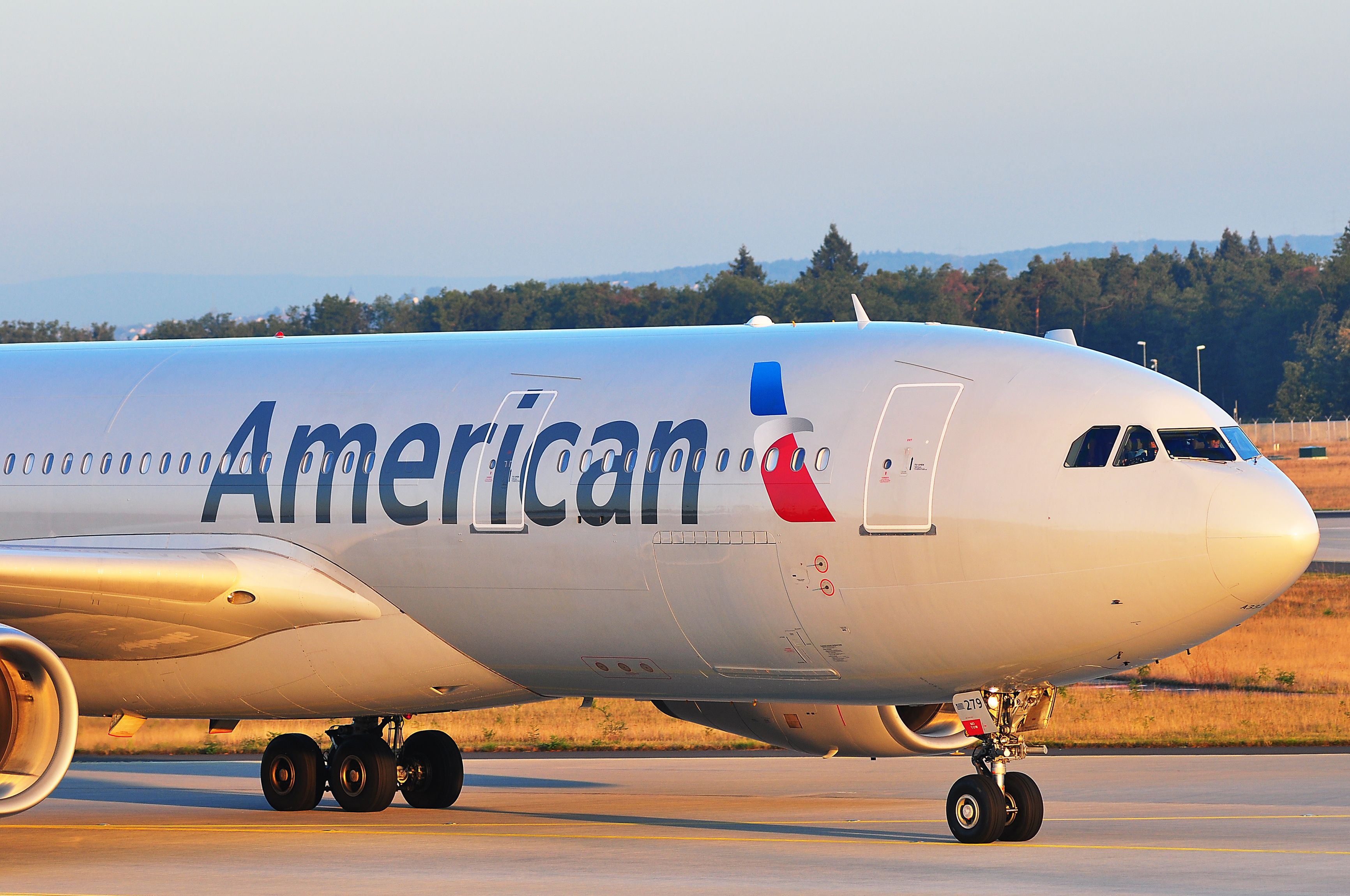American Airlines Now Lets You Earn And Spend Miles On Concerts And Events