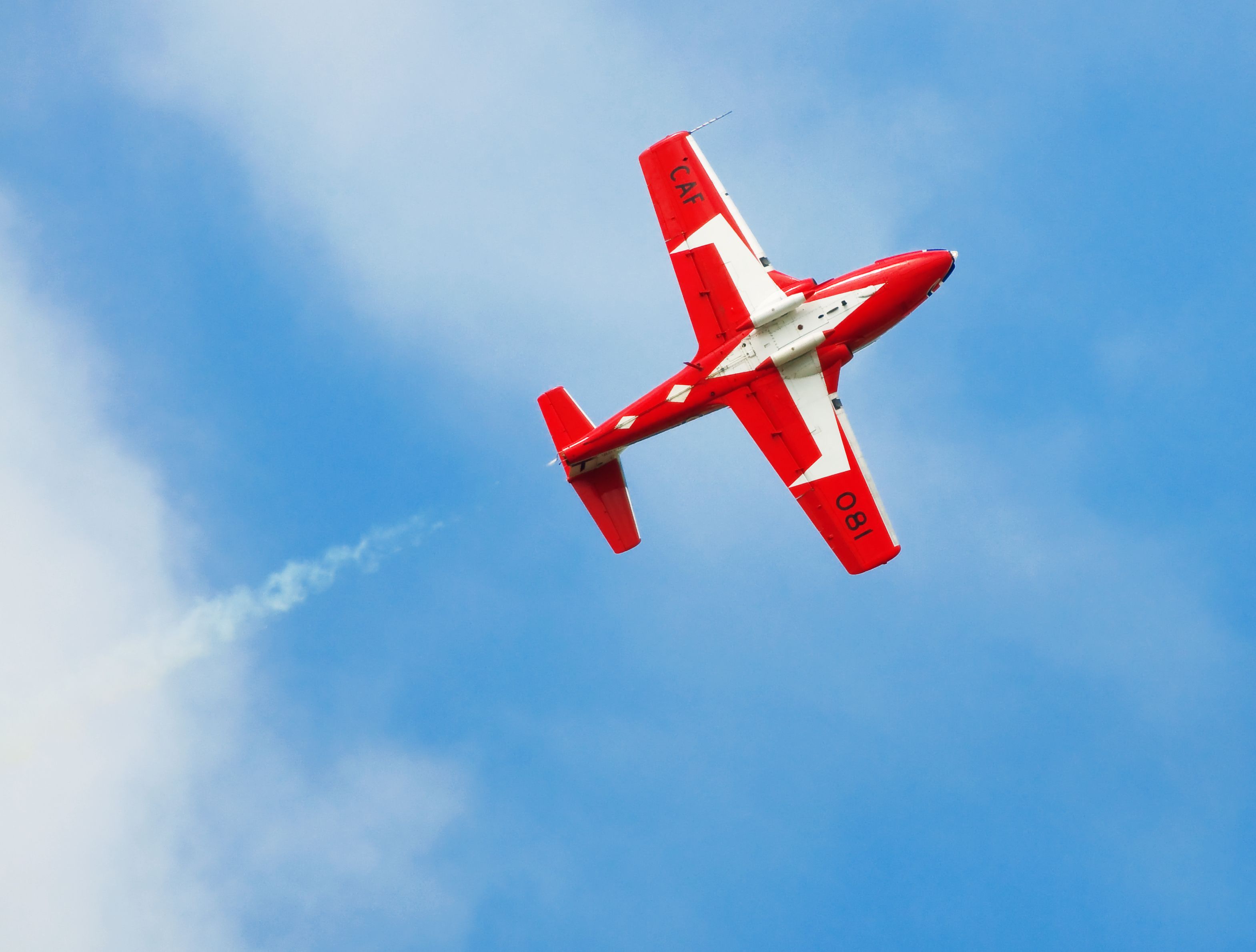 A Look At The EAA AirVenture Oshkosh 2024 Flight Show Schedule