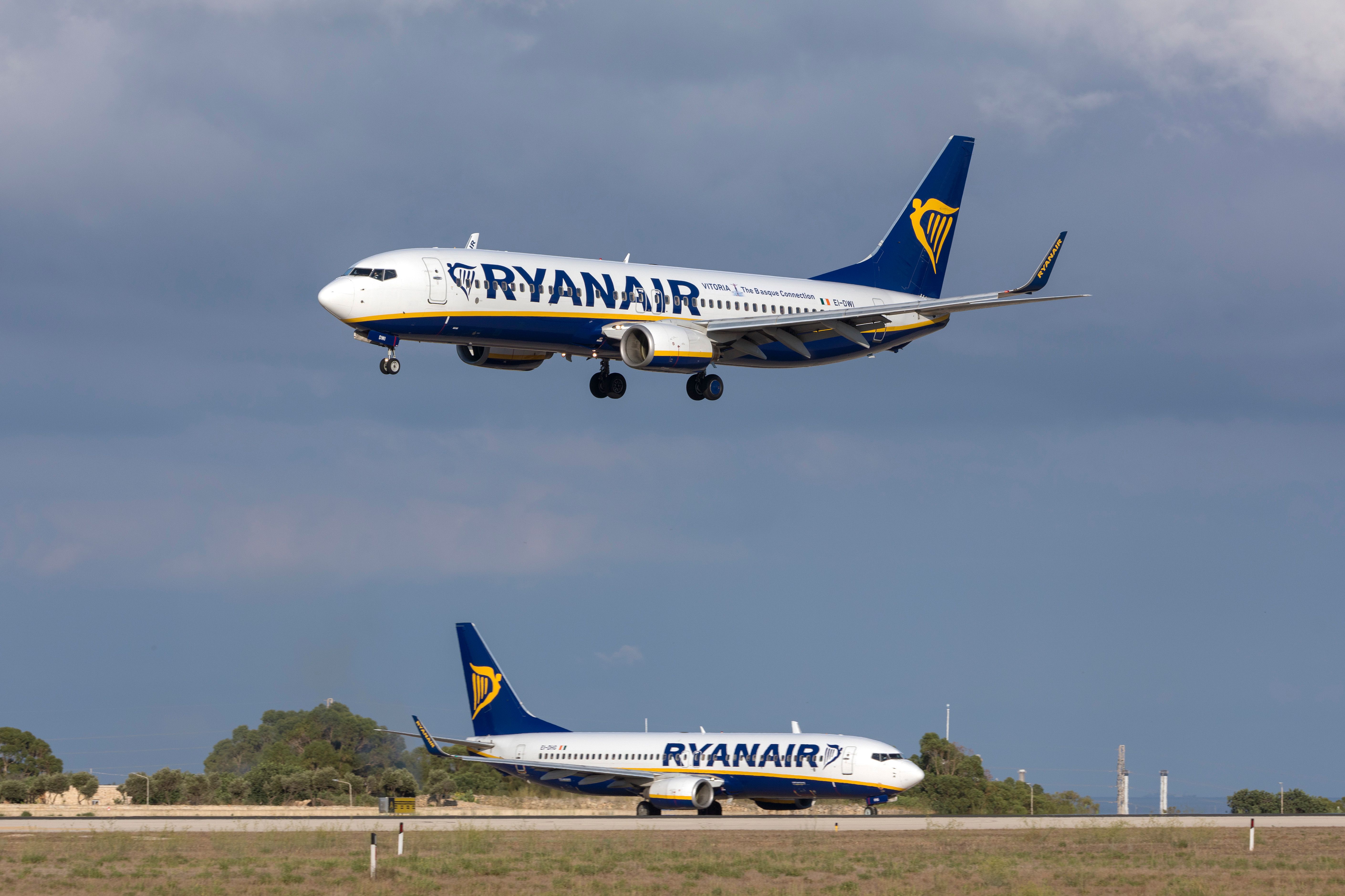Ryanair Reports 46% Drop In Quarterly Profit & Predicts Lower Summer Fares