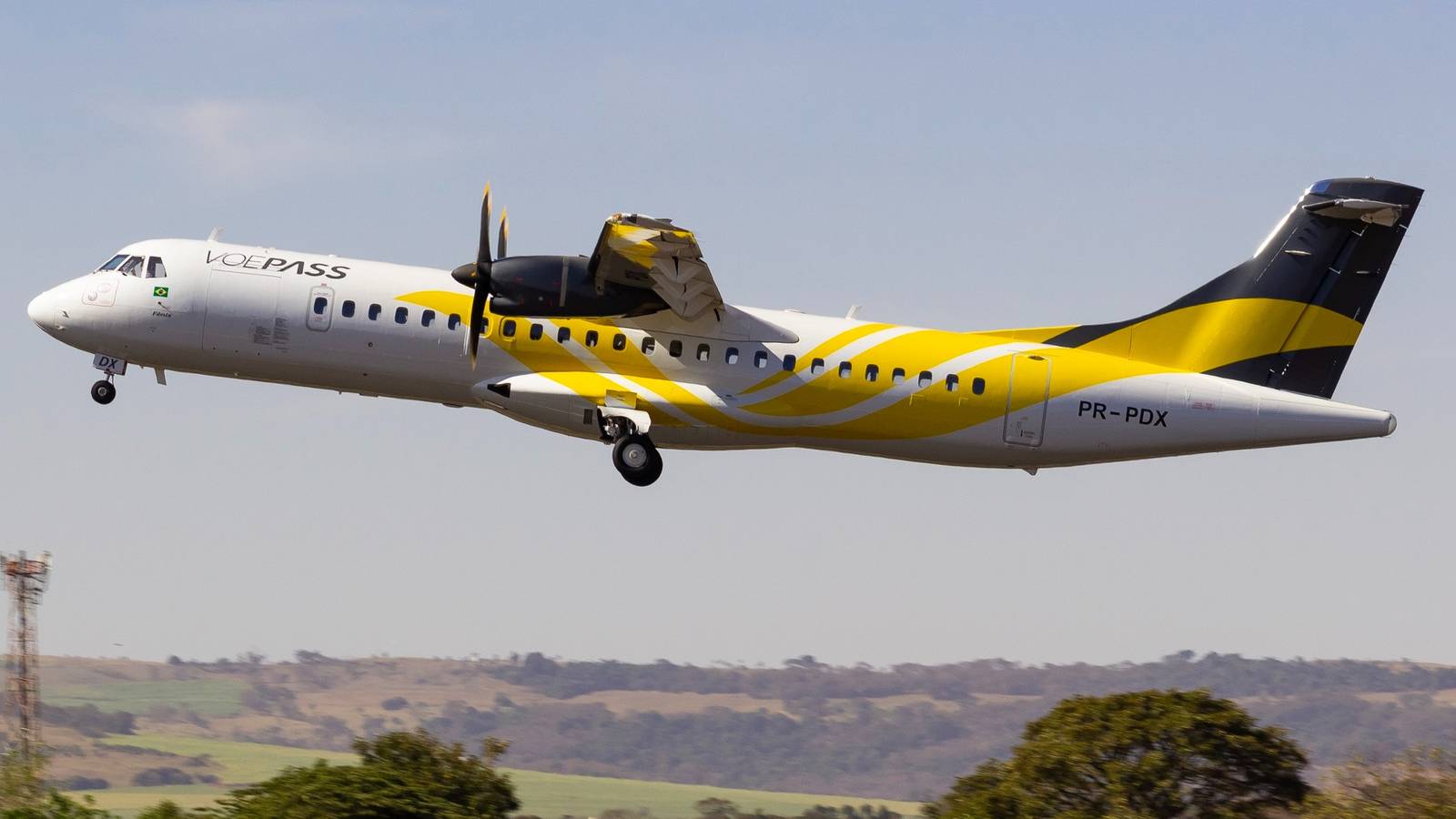 Life Saved: Man Misses Tragic Voepass Flight After Buying A Cup Of Coffee