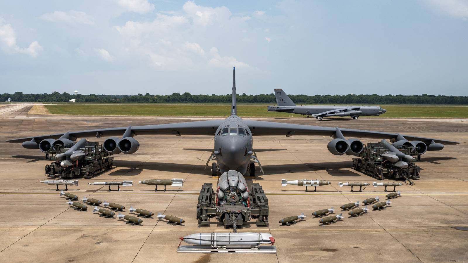 Why Restoring Nukes On B-52 Aircraft Would Cost USAF $4.5 Million