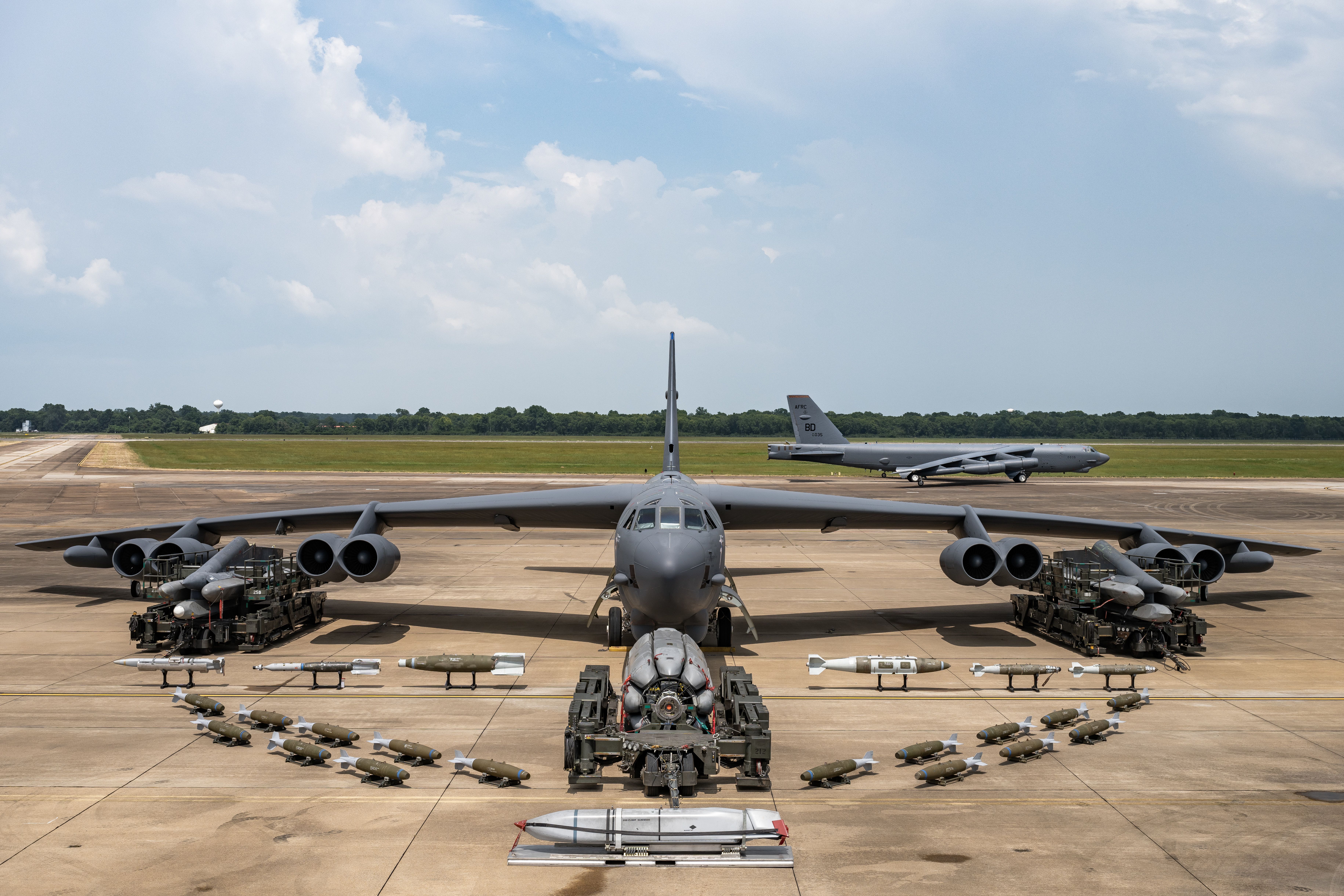 Why Restoring Nukes On B-52 Aircraft Would Cost USAF $4.5 Million