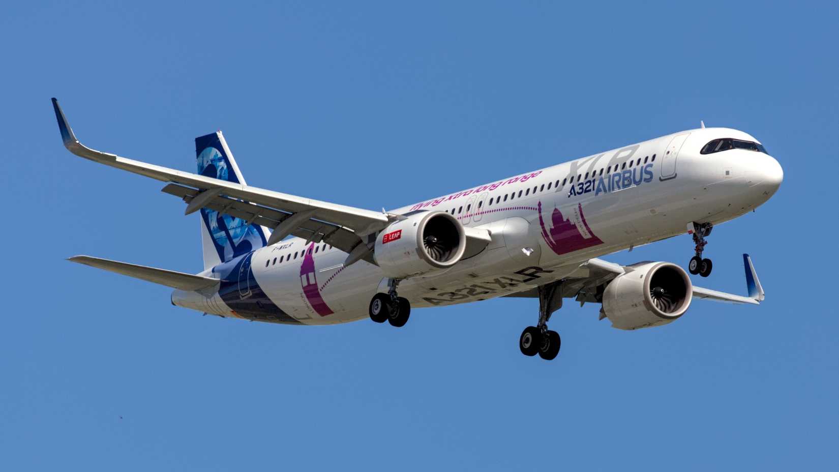An Image of an Airbus A321XLR Landing