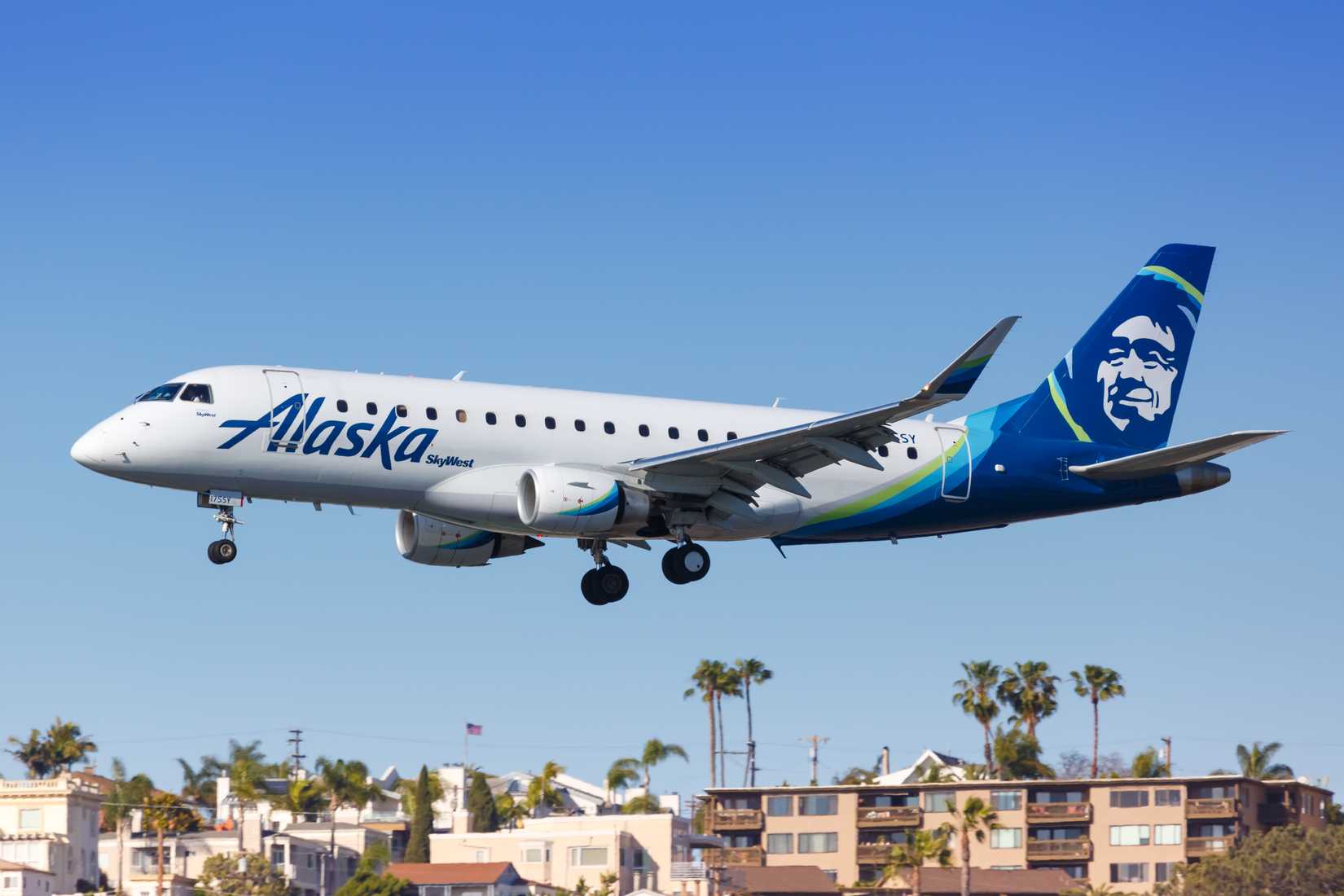 Alaska Airlines Launches 7 New West Coast Routes From California