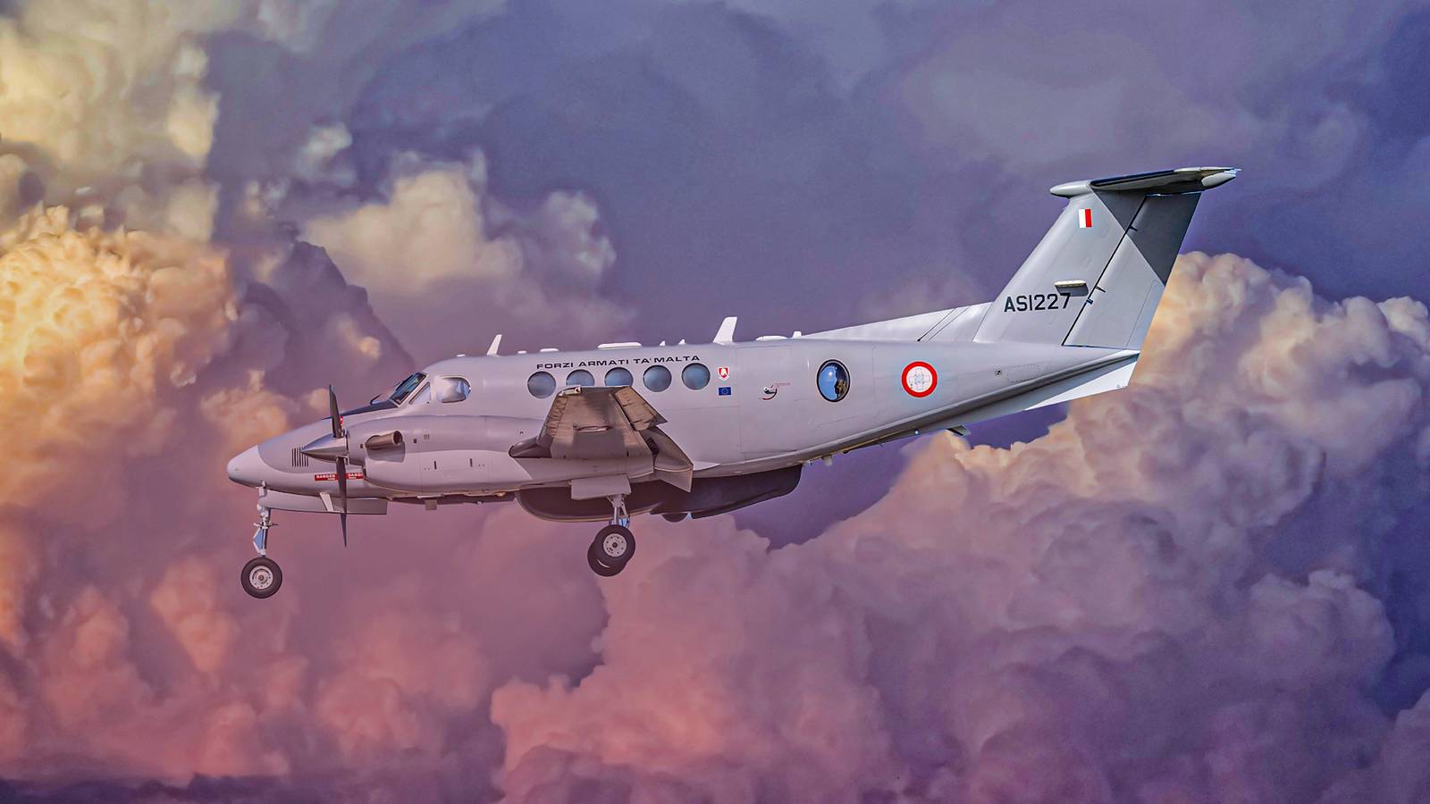What Is The Military Variant Of The Beechcraft King Air Utilized For?