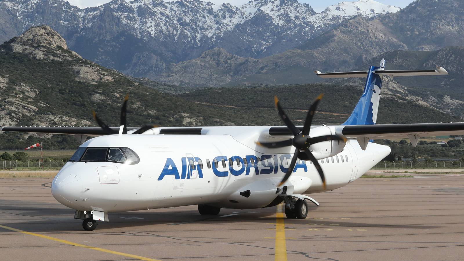 ATR Celebrates 1,700th Delivery With Air Corsica 72-600