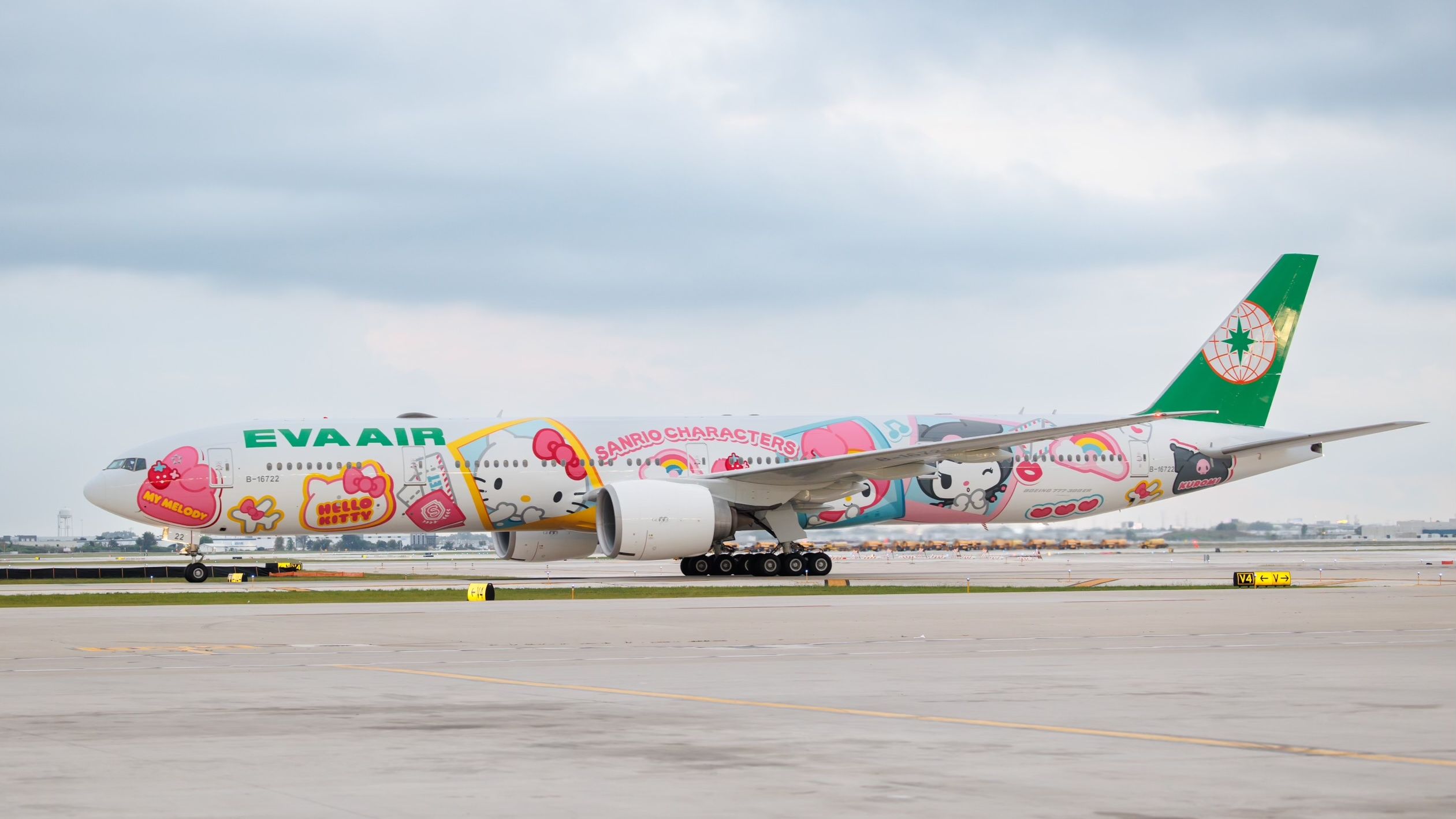 EVA AIR エバー航空 777-300ER ハローキティ Ph 1:500 EVA AIR エバー