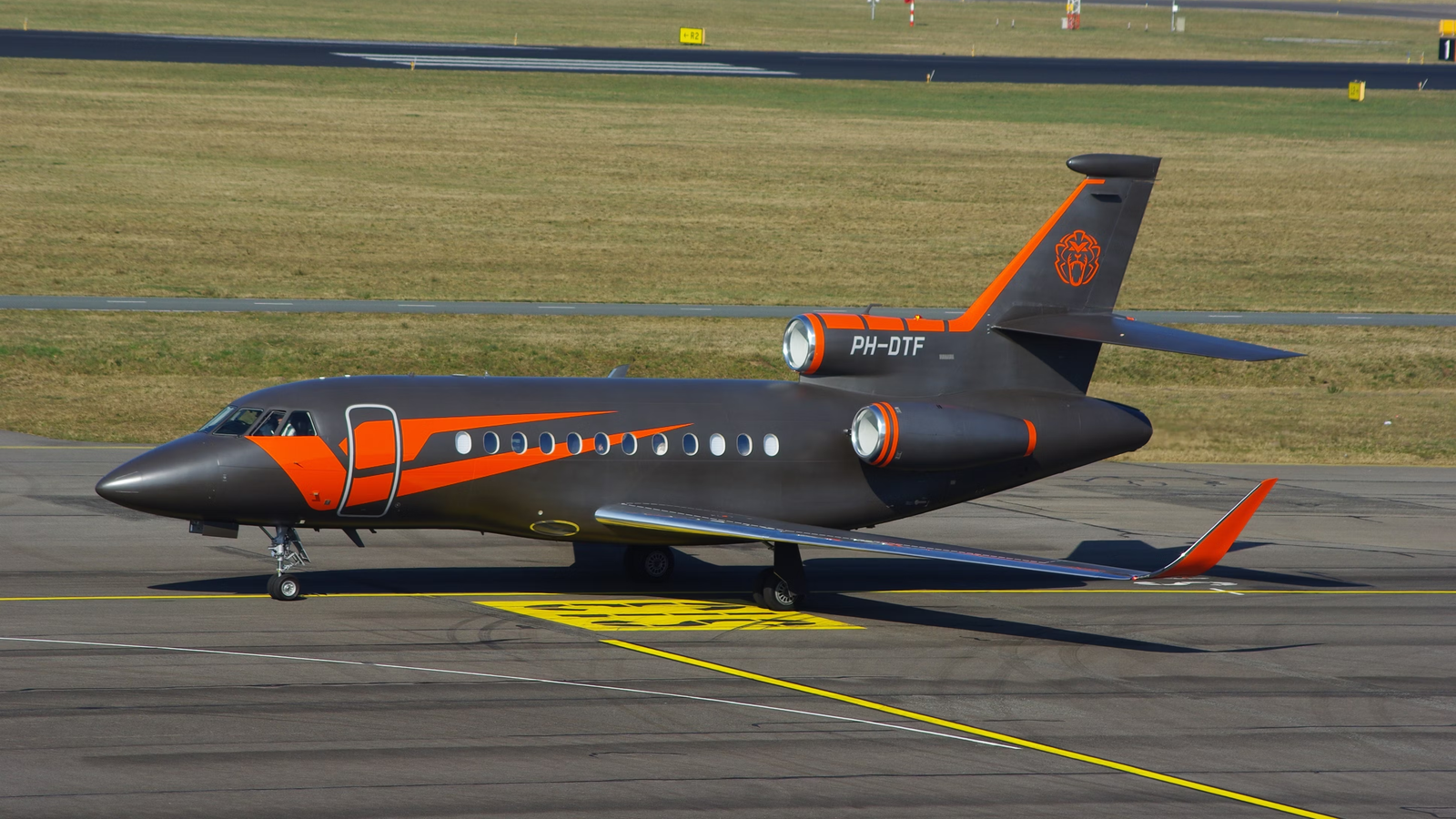Most Colorfull Jet Cool Colors: Five Of The Most Vibrant Private Jet Liveries