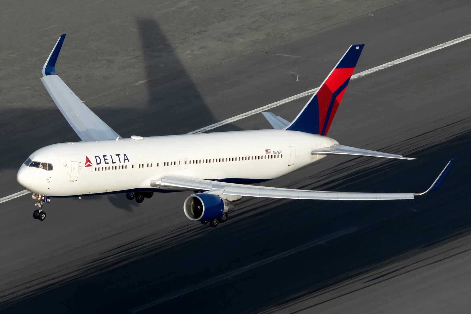 Delta Air Lines Will End Flights Between New York-JFK & Brussels After ...