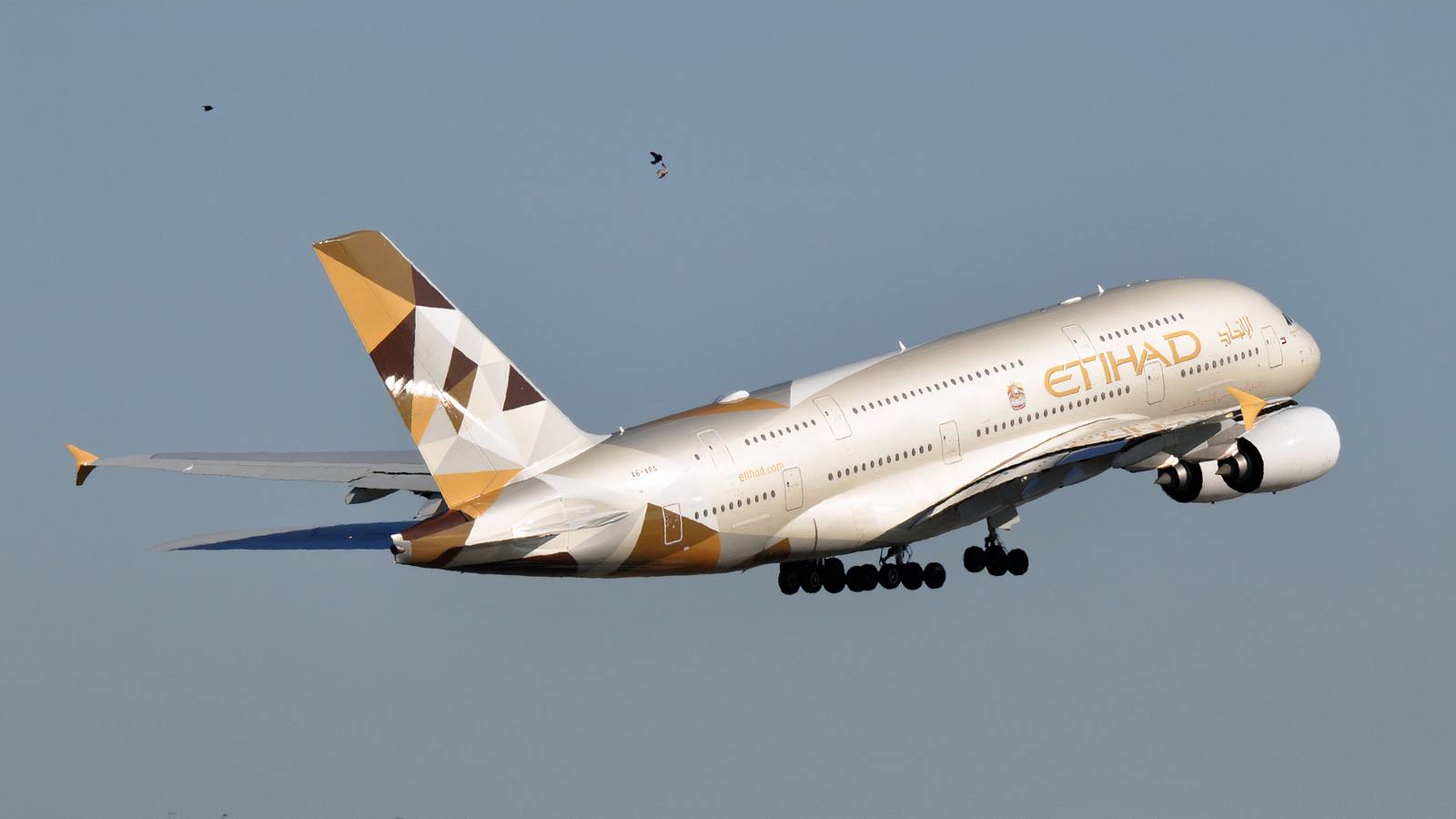 Etihad Airways Schedules Its 1st Ever Airbus A380 Singapore Flights